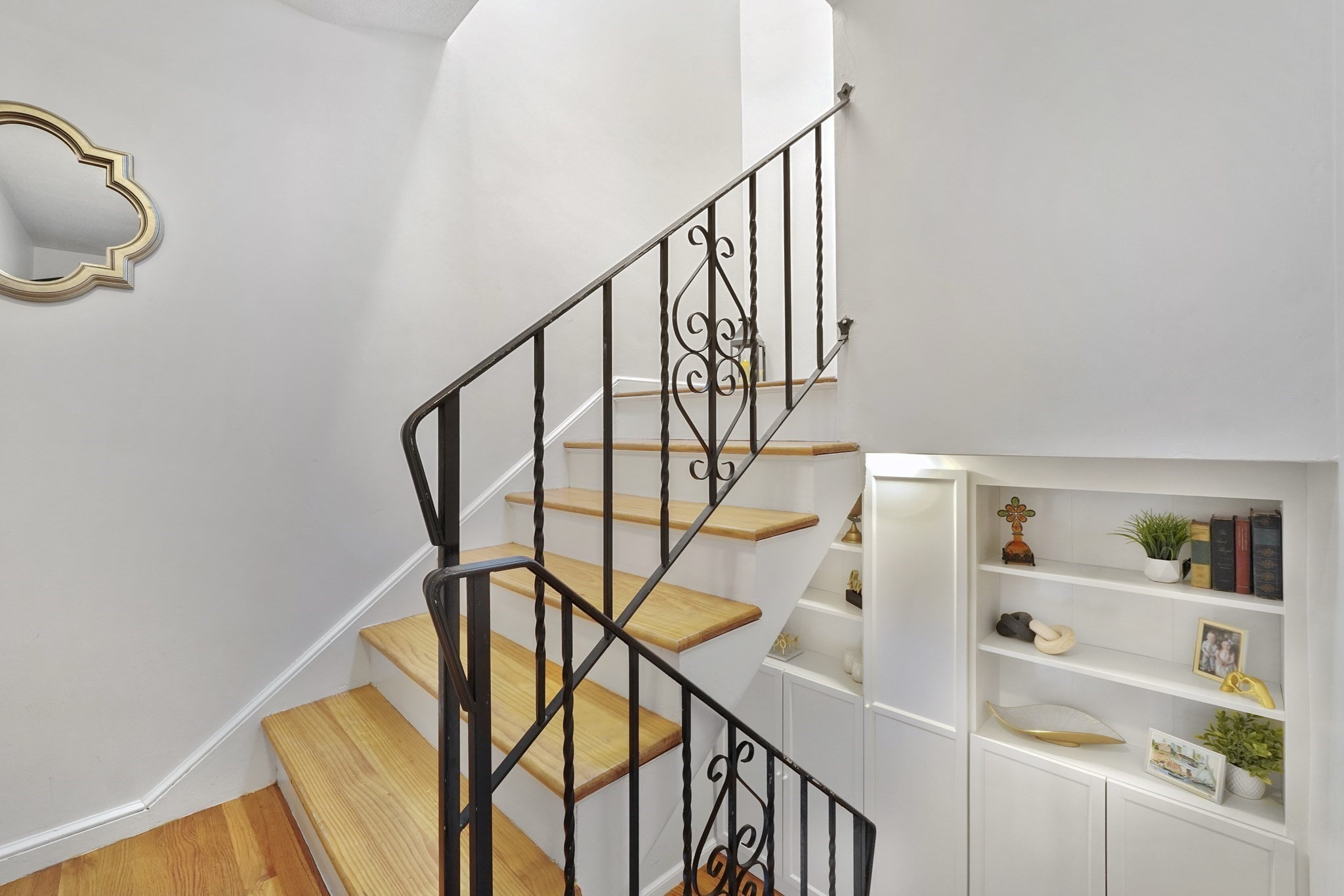 Boston, Massachusetts, 02129, United States, 2 Bedrooms Bedrooms, ,2 BathroomsBathrooms,Residential,For Sale,1895002