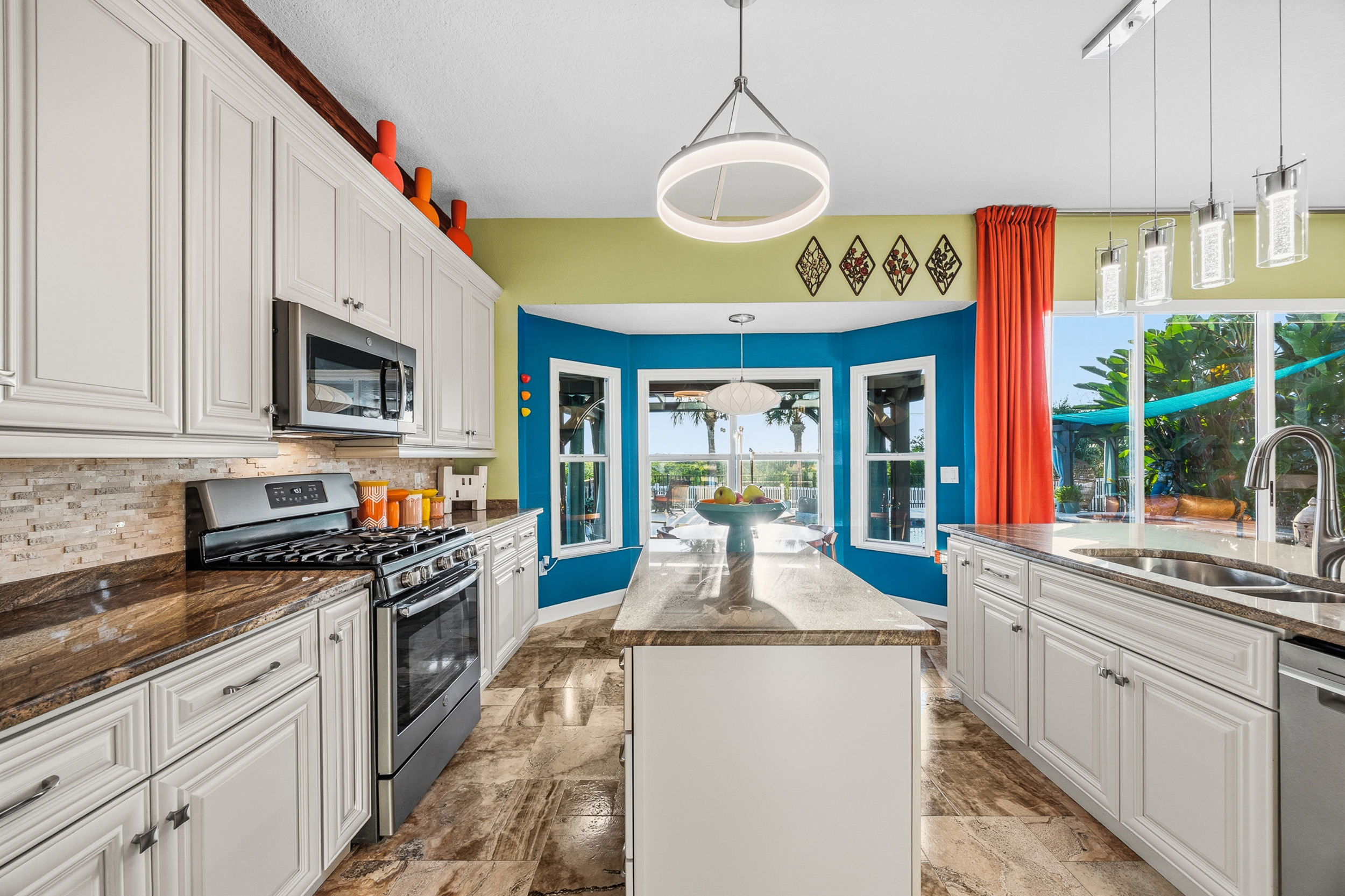 Tampa, Florida, 33615, United States, 3 Bedrooms Bedrooms, ,3 BathroomsBathrooms,Residential,For Sale,2002482