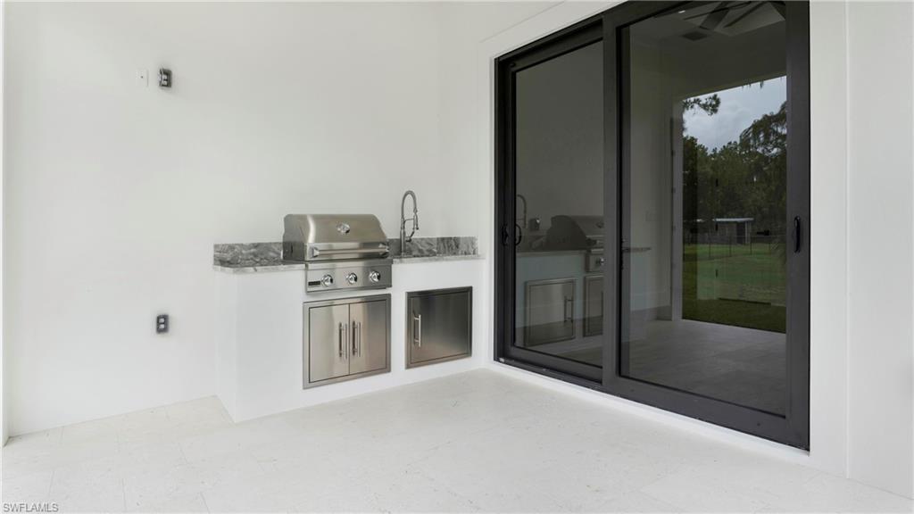 Naples, Florida, 34117, United States, 6 Bedrooms Bedrooms, ,5 BathroomsBathrooms,Residential,For Sale,1940433