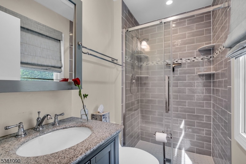 Bridgewater Twp., New Jersey, 08807, United States, 4 Bedrooms Bedrooms, ,3 BathroomsBathrooms,Residential,For Sale,1938544