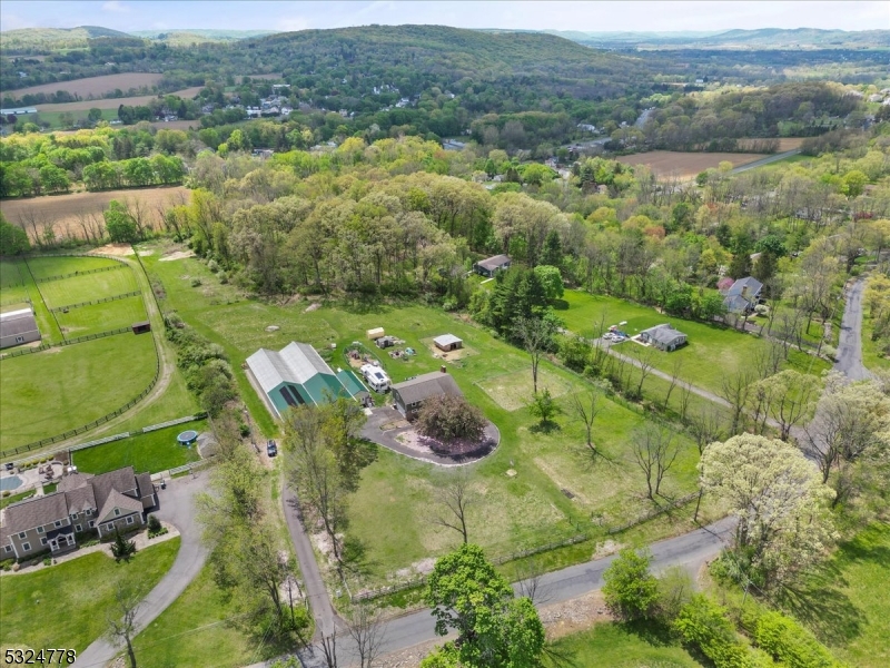 Lebanon Twp., New Jersey, 08827, United States, 4 Bedrooms Bedrooms, ,3 BathroomsBathrooms,Residential,For Sale,1847563