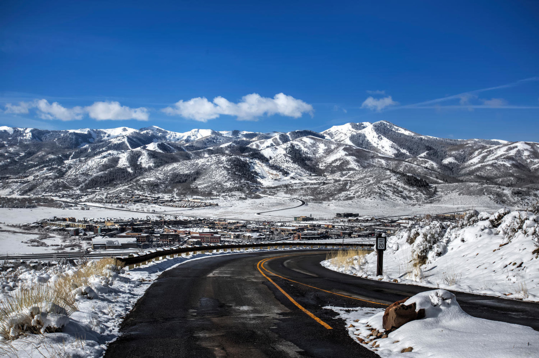  South-facing, Flat Lot on the 4th Green at Glenwild with Ski Resort Views - 物件實景