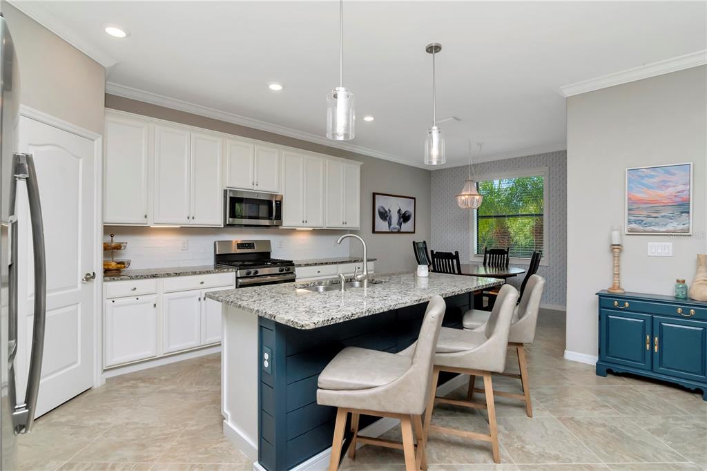 Bradenton, Florida, 34211, United States, 6 Bedrooms Bedrooms, ,5 BathroomsBathrooms,Residential,For Sale,1743496