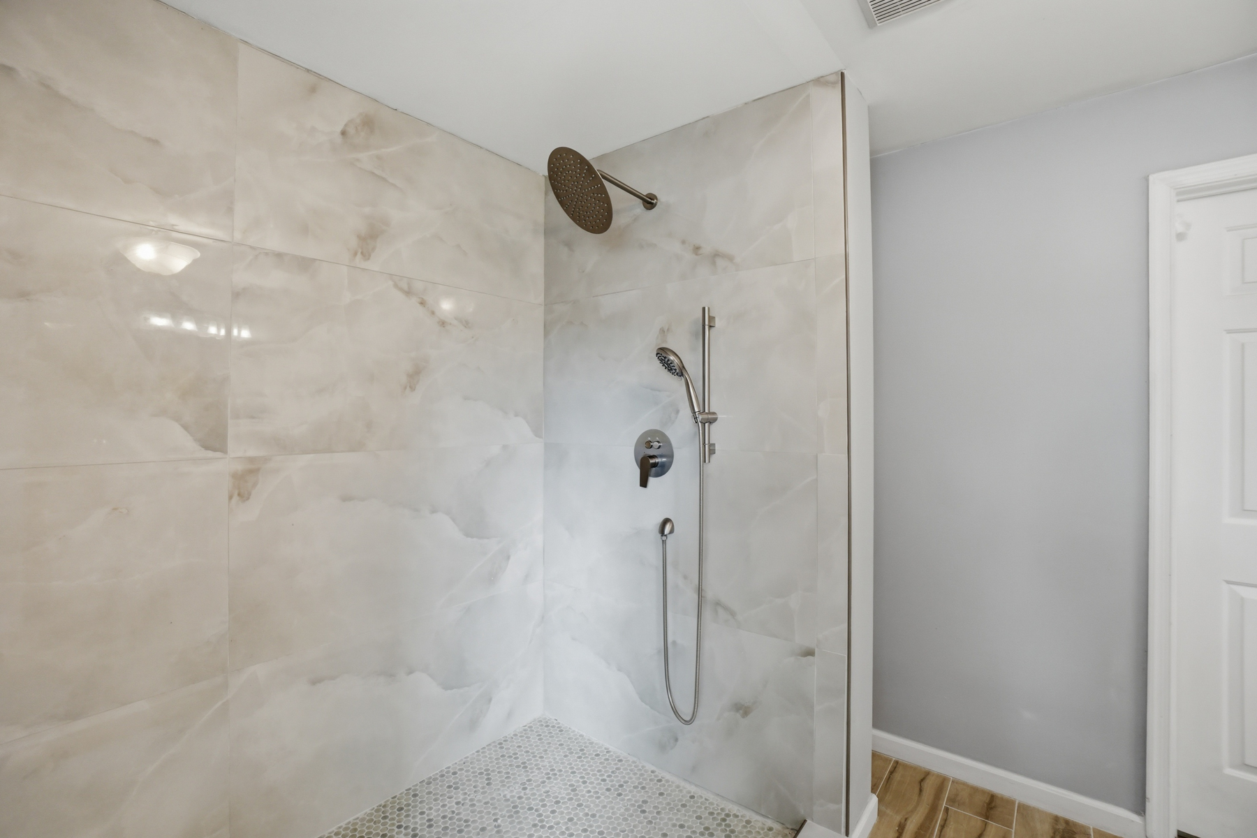  143 Harbor Watch Drive, Chesapeake, VA 23320 - 物件實景