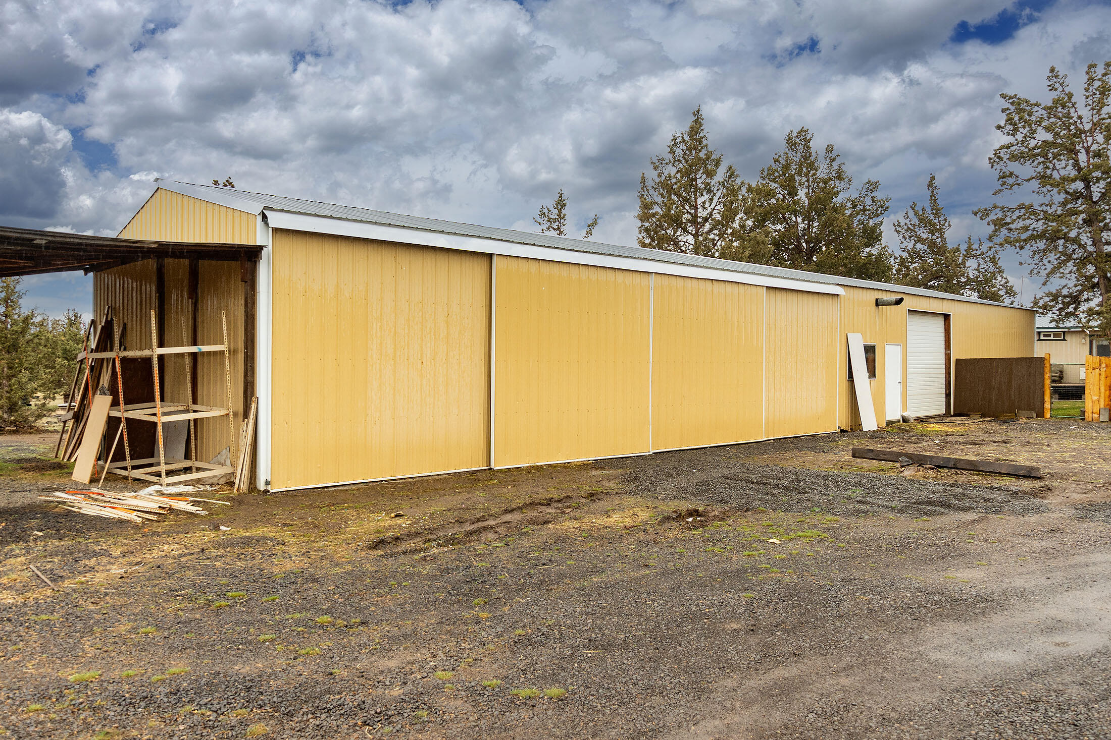 Redmond, Oregon, 97756, United States, 3 Bedrooms Bedrooms, ,2 BathroomsBathrooms,Residential,For Sale,1735905