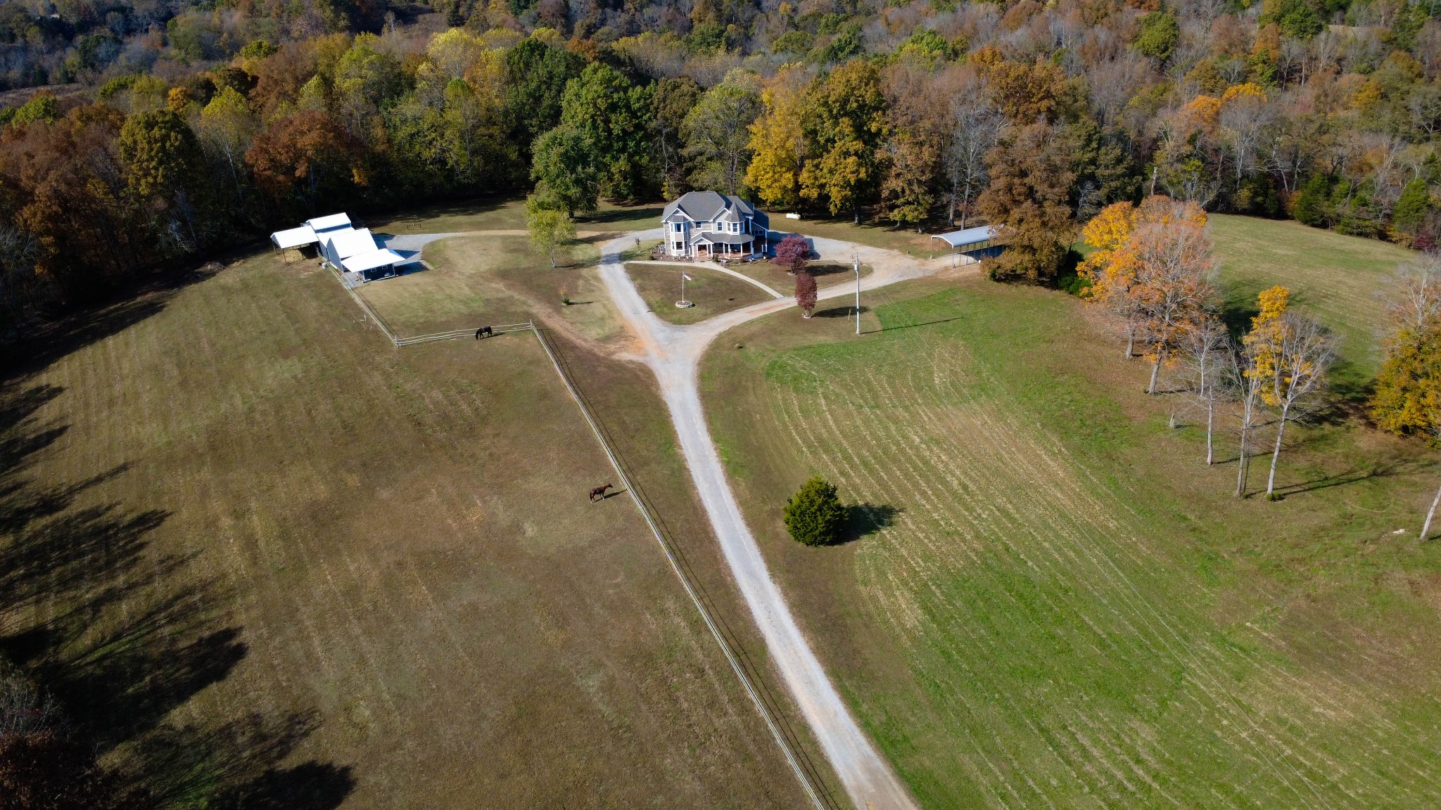 Clarksville, Tennessee, 37043, United States, 4 Bedrooms Bedrooms, ,4 BathroomsBathrooms,Residential,For Sale,1989948