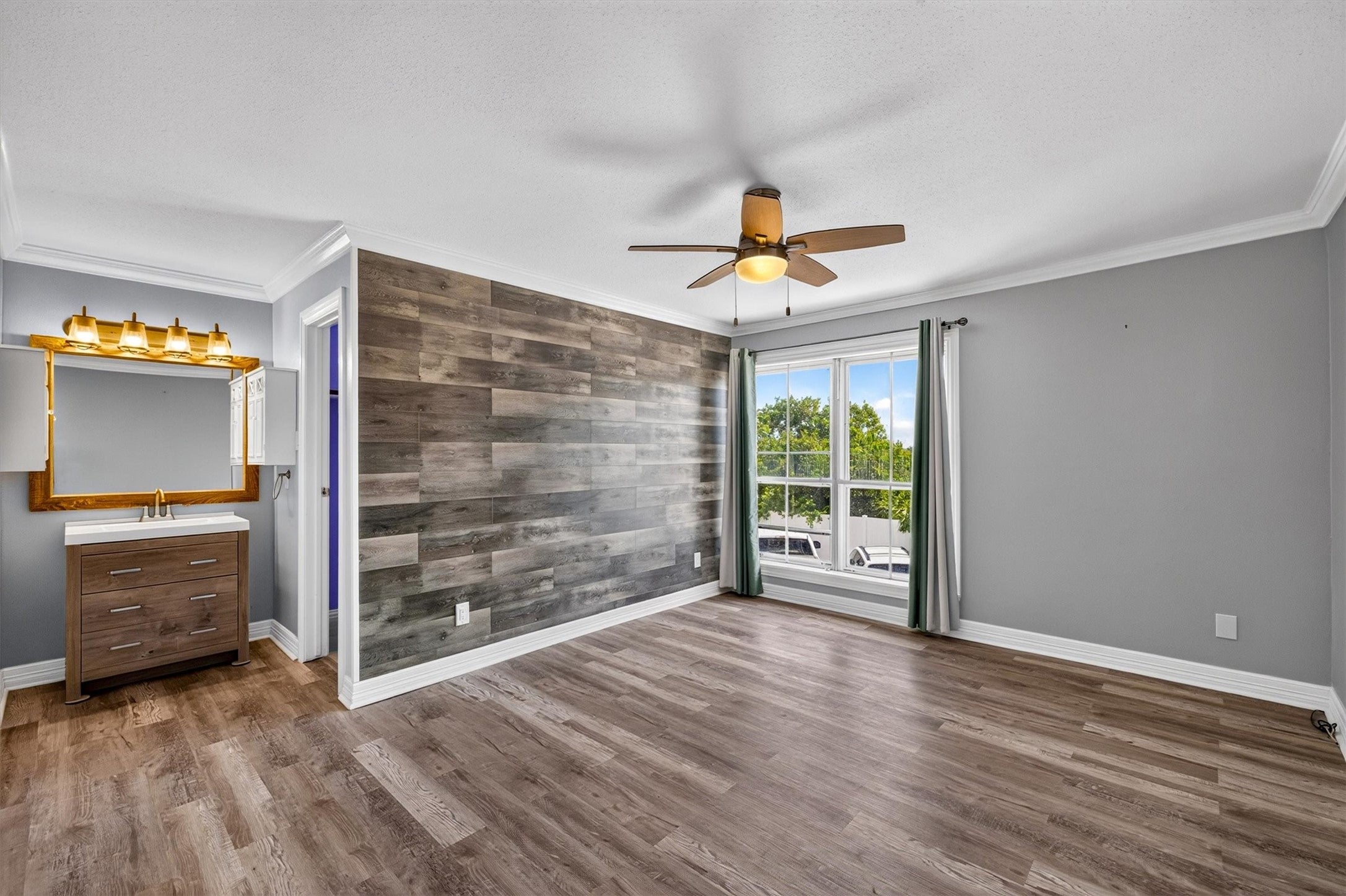 Cove View Blvd, Galveston, TX 77554