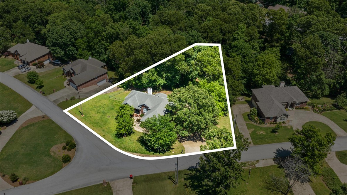 Rogers, Arkansas, 72756, United States, 5 Bedrooms Bedrooms, ,4 BathroomsBathrooms,Residential,For Sale,1838884