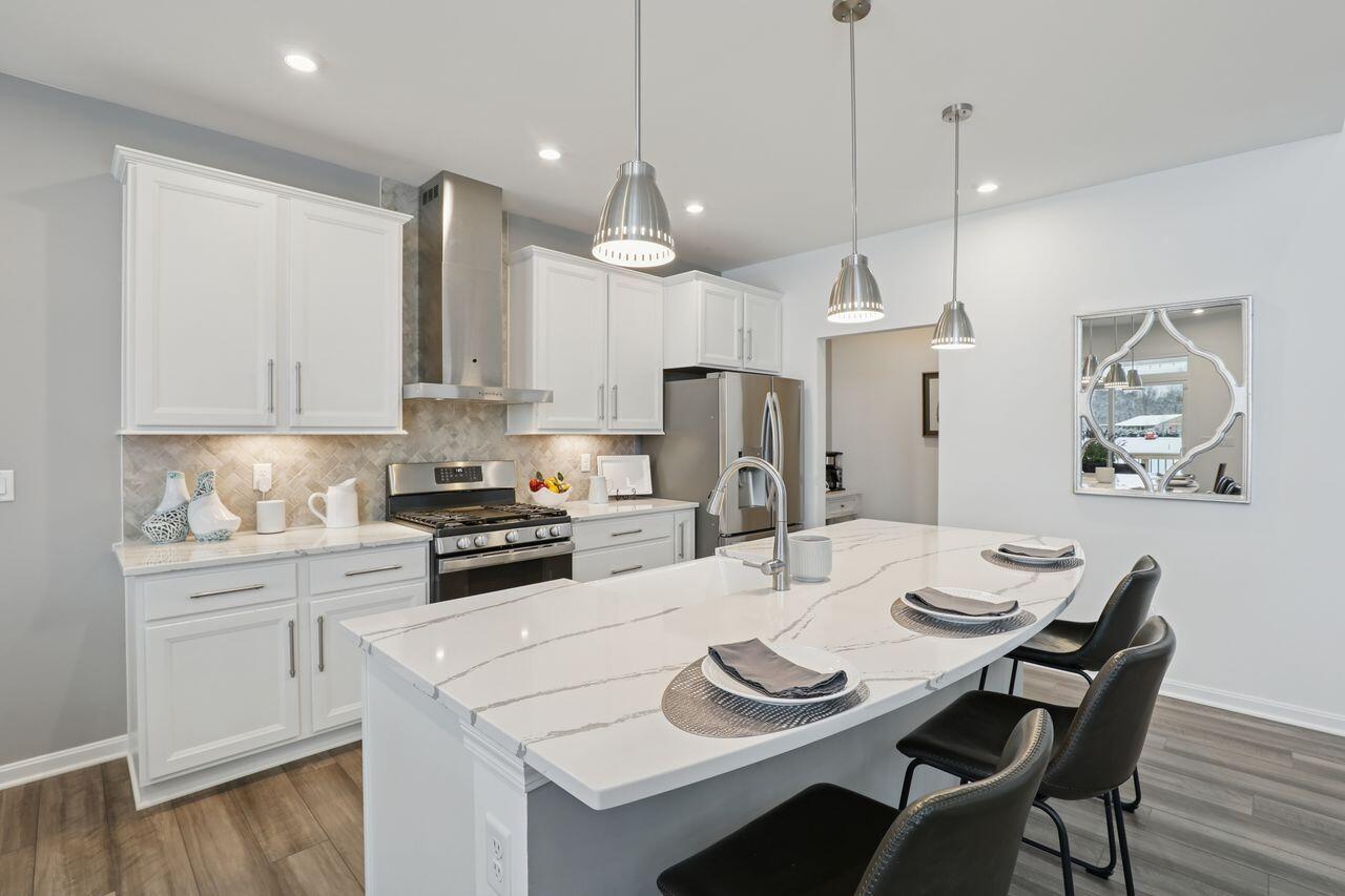 Covington, Kentucky, 41017, United States, 3 Bedrooms Bedrooms, ,3 BathroomsBathrooms,Residential,For Sale,2002248