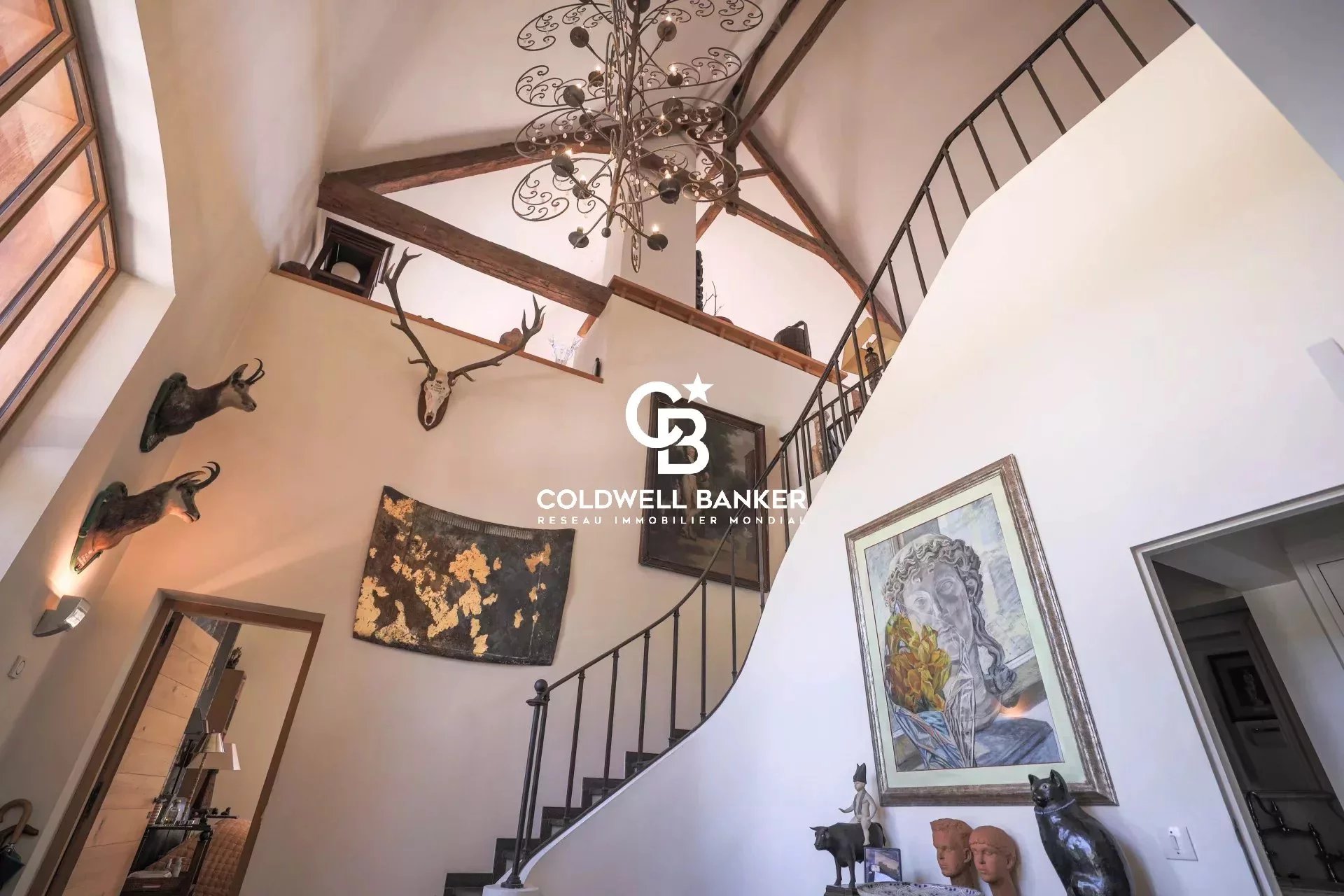 Reignier-Ésery, Auvergne-Rhône-Alpes, 74930, FR, 10 Bedrooms Bedrooms, ,6 BathroomsBathrooms,Residential,For Sale,1994611