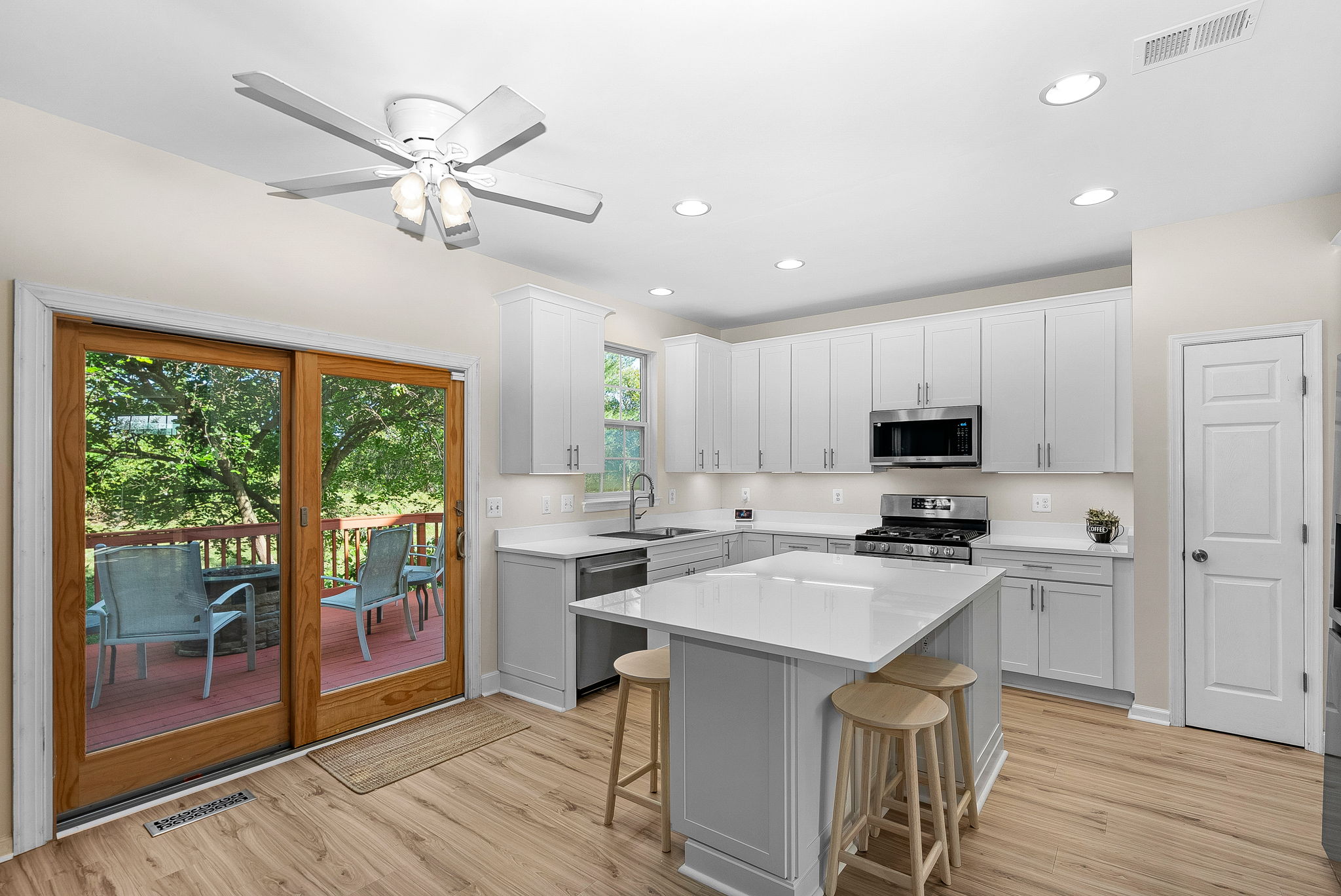  348 Ebaugh Drive SE, Leesburg, VA, 20175 - 物件實景