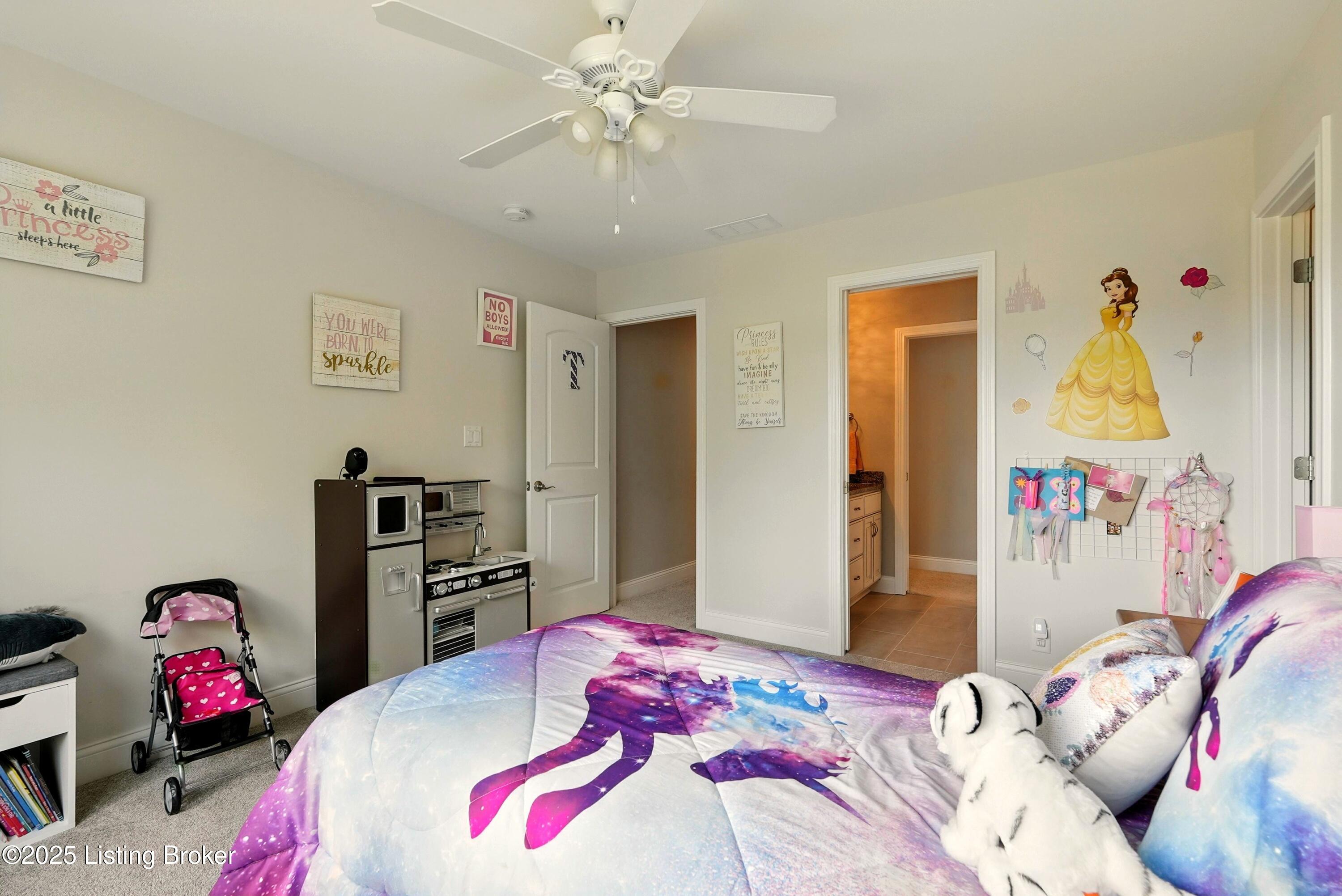 Crestwood, Kentucky, 40014, United States, 5 Bedrooms Bedrooms, ,4 BathroomsBathrooms,Residential,For Sale,1903606