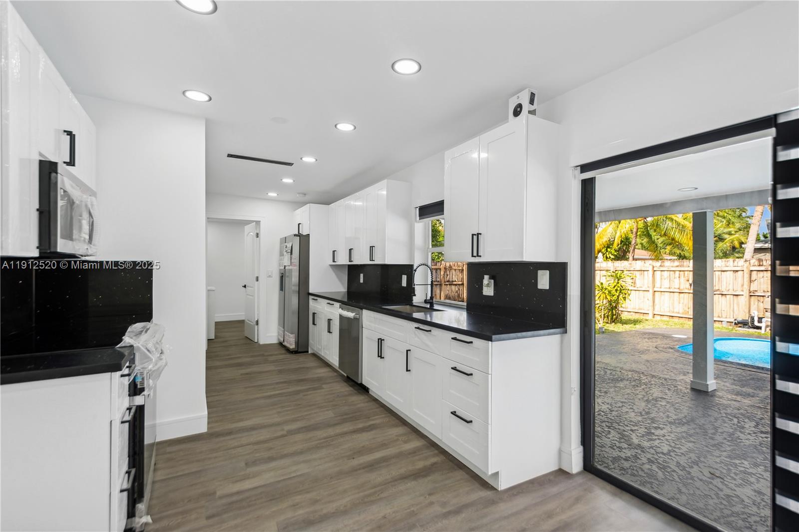 Margate, Florida, 33063, United States, 4 Bedrooms Bedrooms, ,2 BathroomsBathrooms,Residential,For Sale,1990228