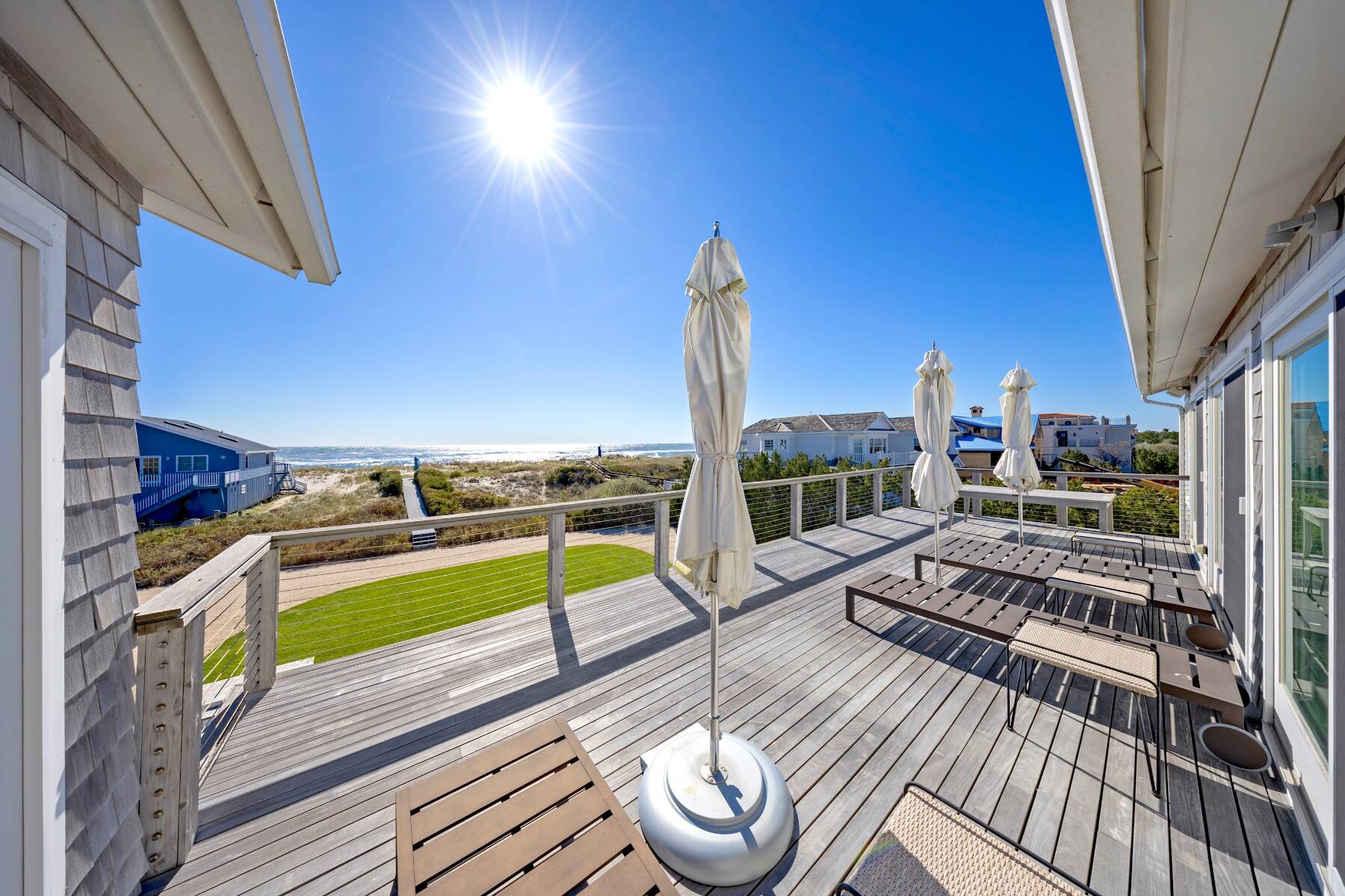  Chic Beach House with Roof Deck, Protected Views & Ocean Walkway - 物件實景