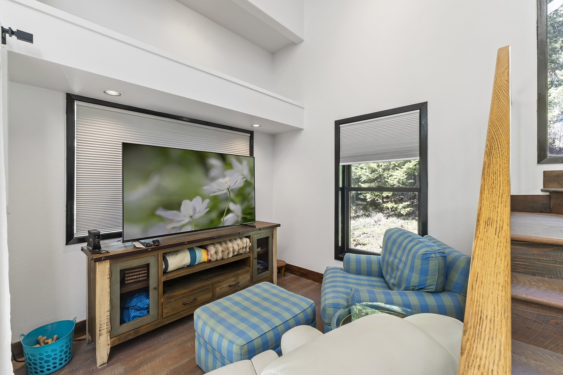  Cougar Estate Acreage - 物件實景