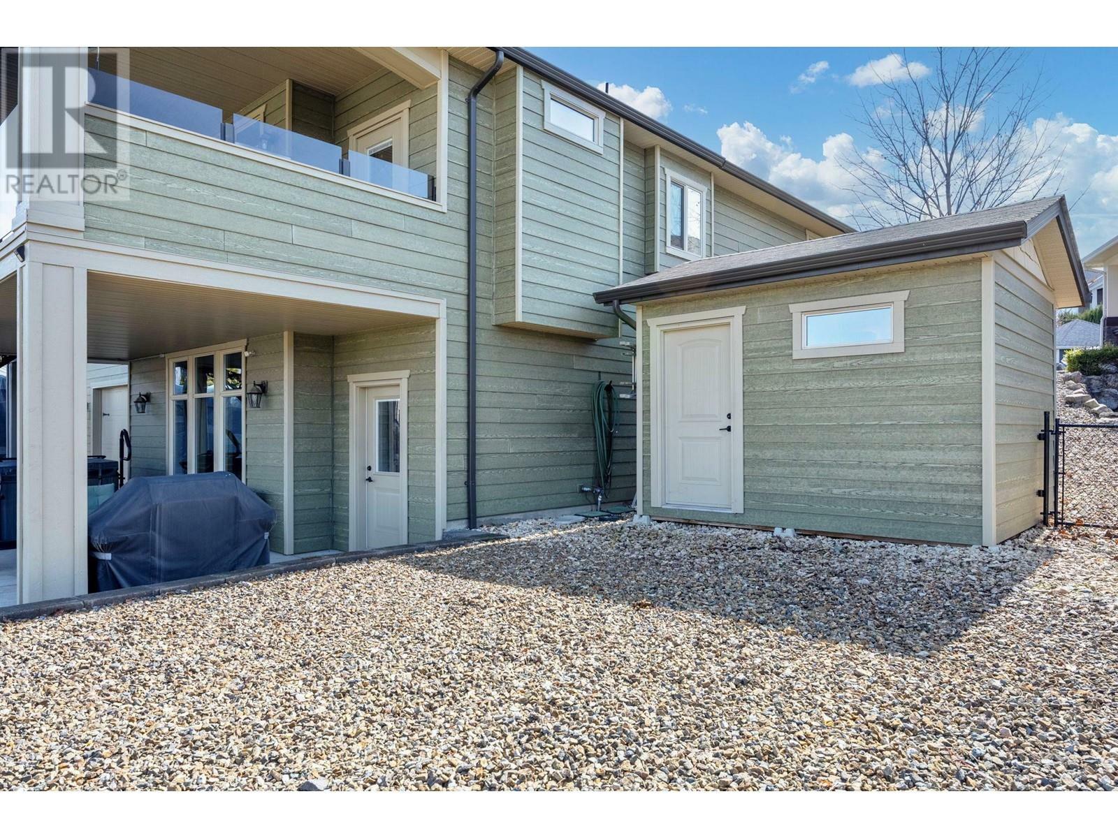 KELOWNA, British Columbia, V1P 1R7, CA, 5 Bedrooms Bedrooms, ,3 BathroomsBathrooms,Residential,For Sale,1837327