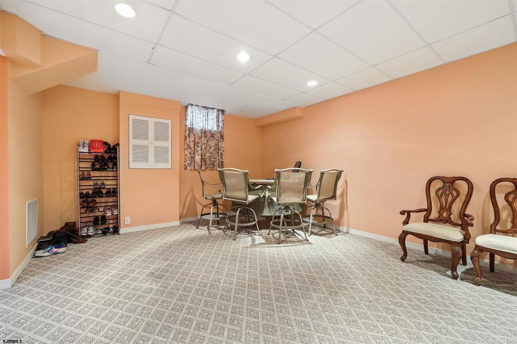 Egg Harbor TWP, New Jersey, 08234, United States, 5 Bedrooms Bedrooms, ,3 BathroomsBathrooms,Residential,For Sale,1931545