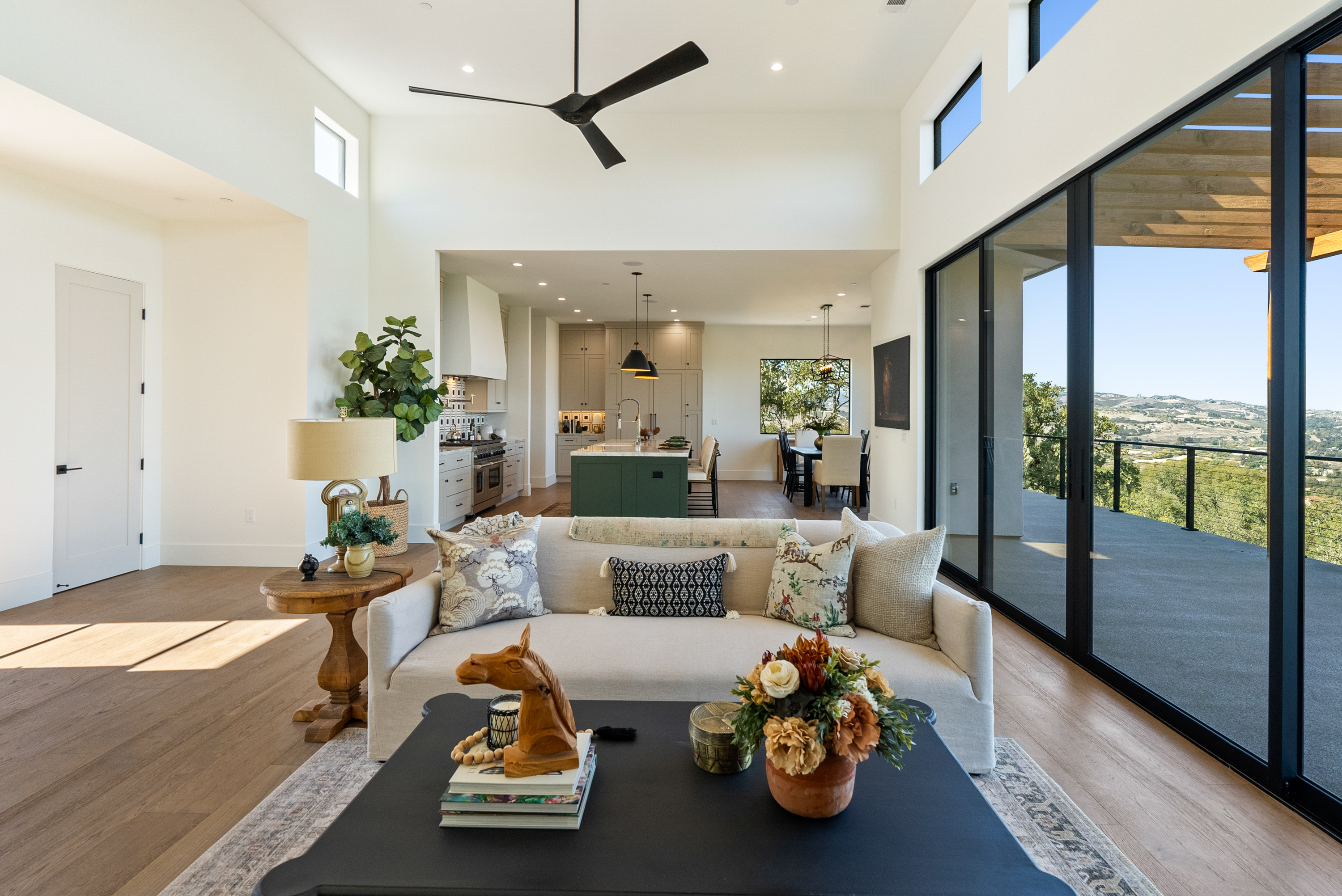  2220 Battering Rock - 物件實景