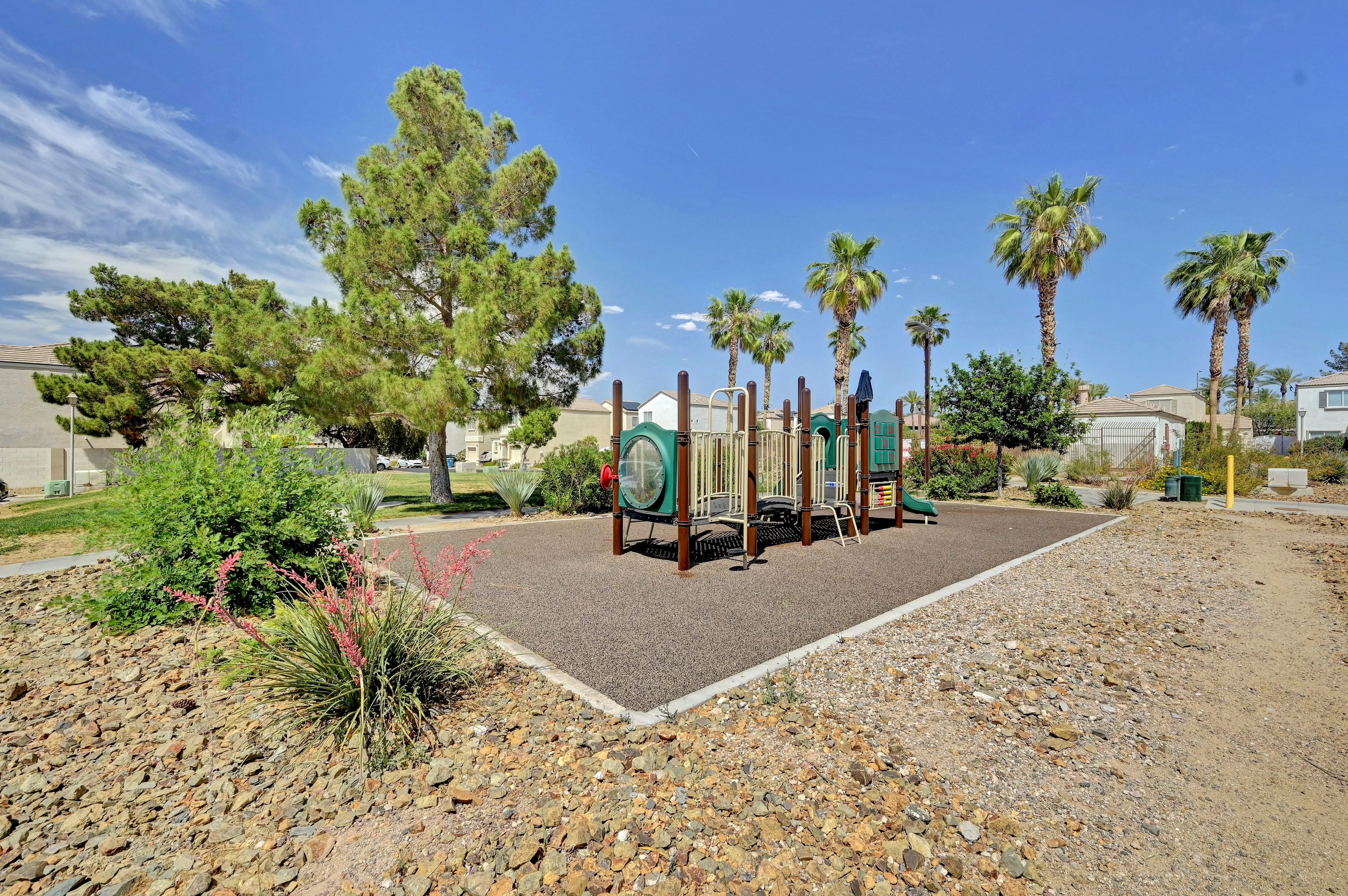  Charming Move-In Ready Home in the Heart of Silverado Ranch - 物件實景