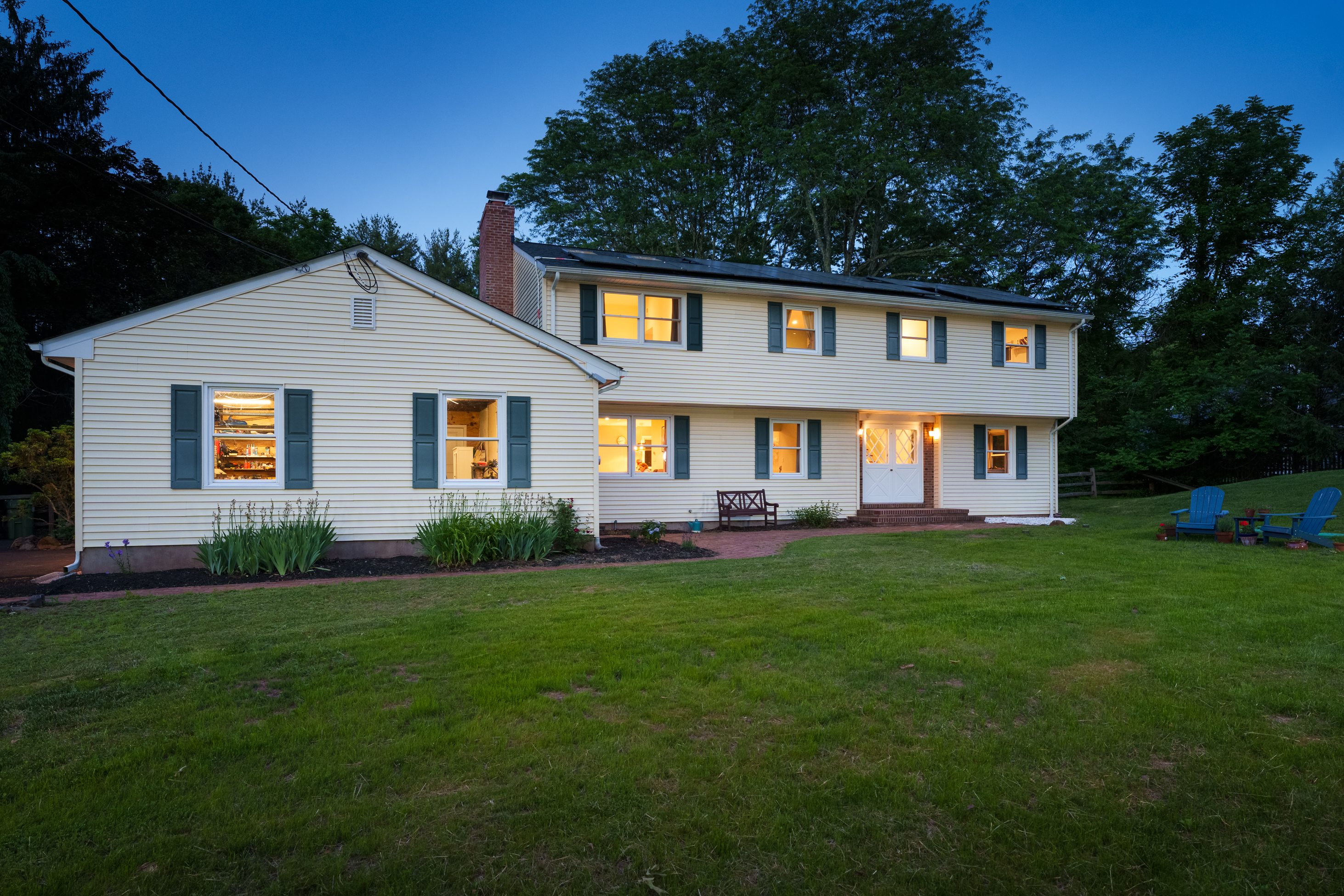  Smart Upgrades and Stylish Spaces Define This Montgomery Township Showstopper - 物件實景