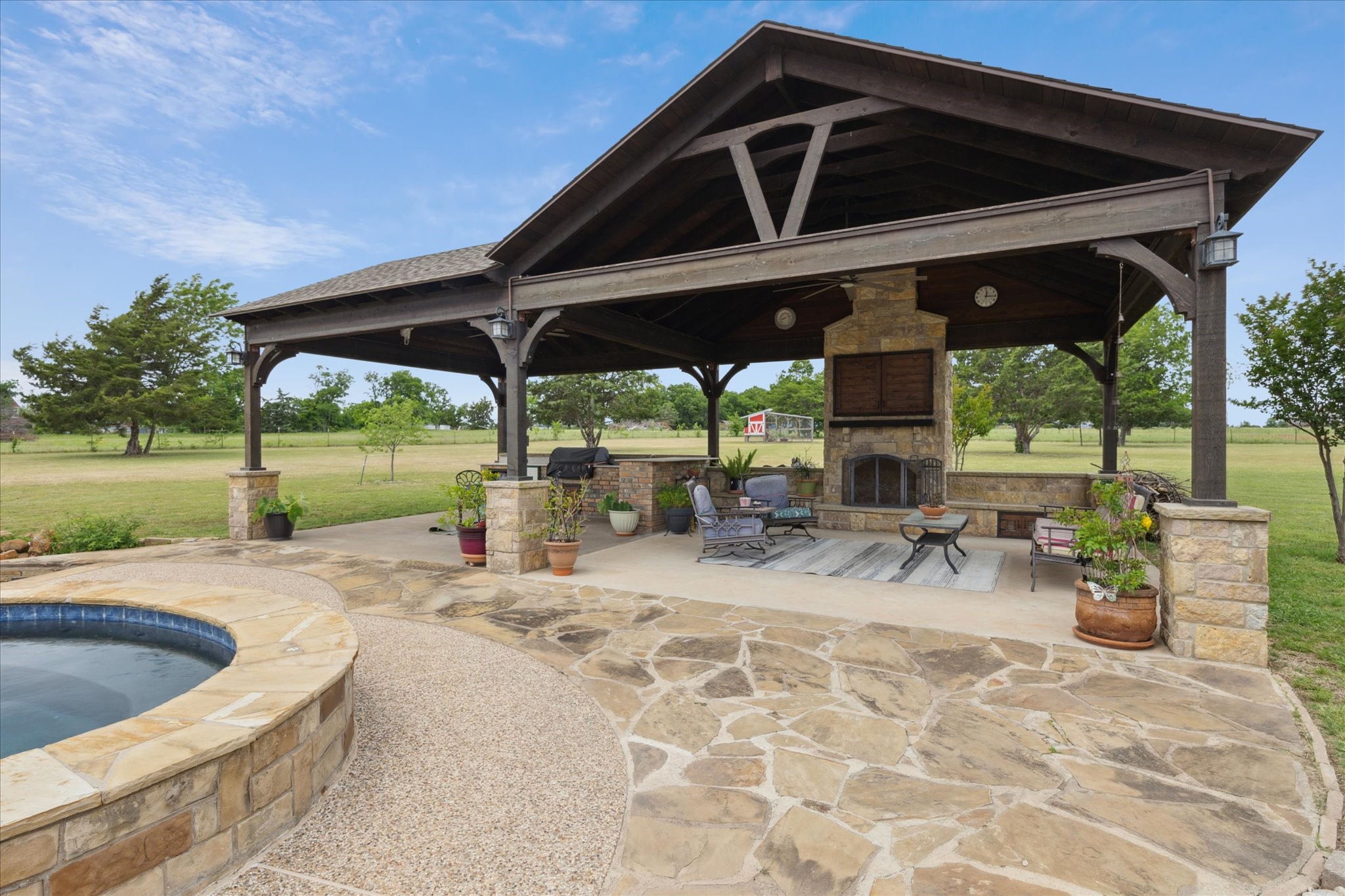Midlothian, Texas, 76065, United States, 3 Bedrooms Bedrooms, ,4 BathroomsBathrooms,Residential,For Sale,1793428