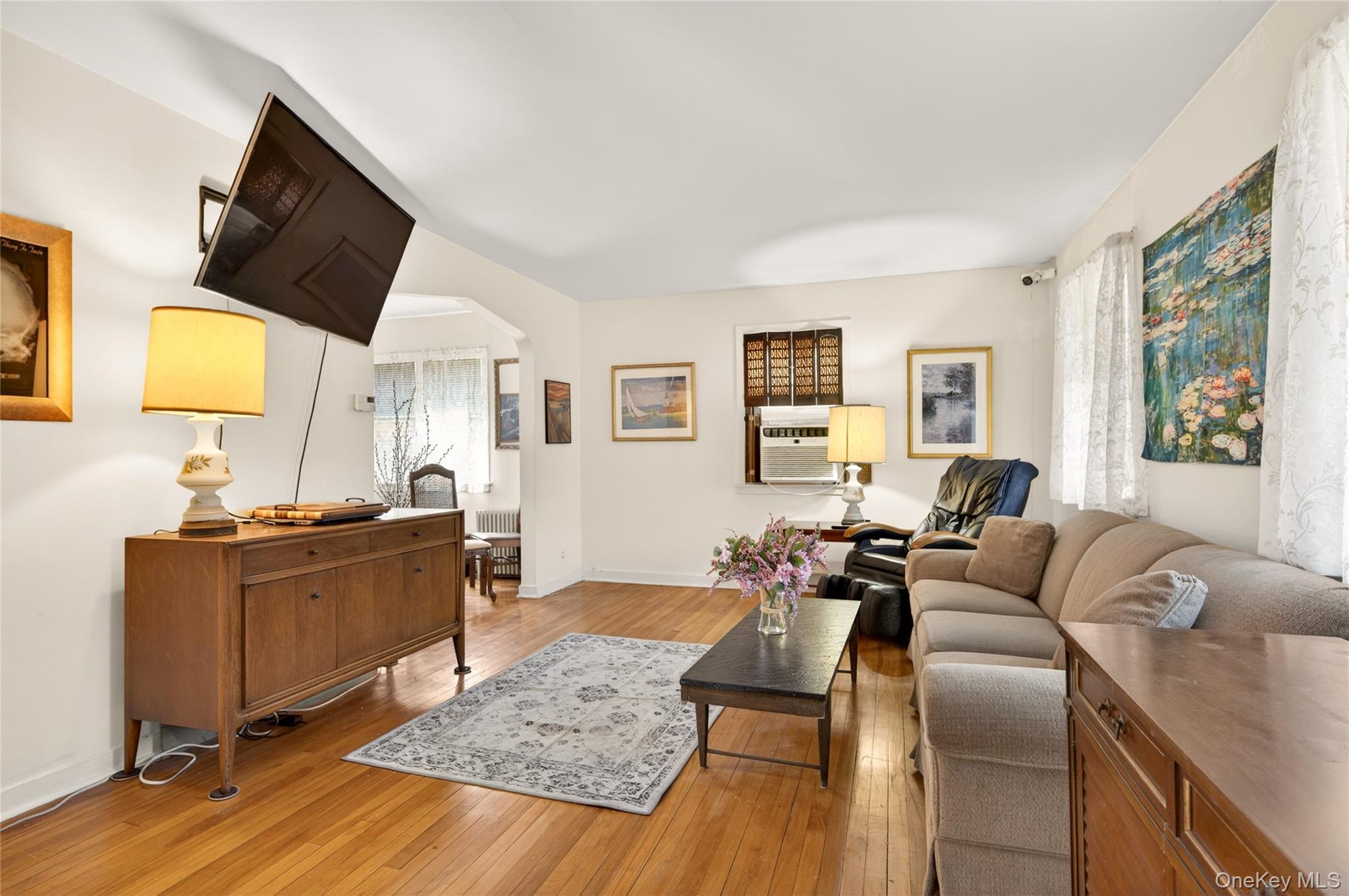  160 Albermarle Avenue, Valley Stream, NY, 11580 - 物件實景