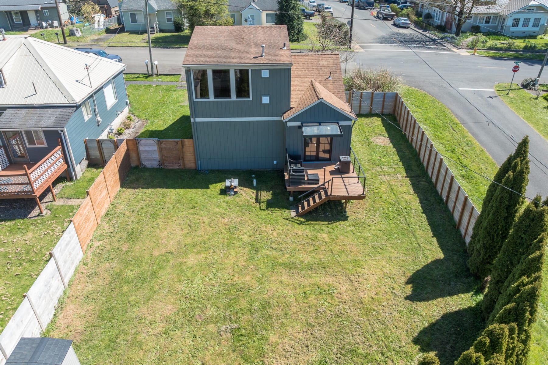  791 SE FIR ST Toledo, OR 97391 - 物件實景