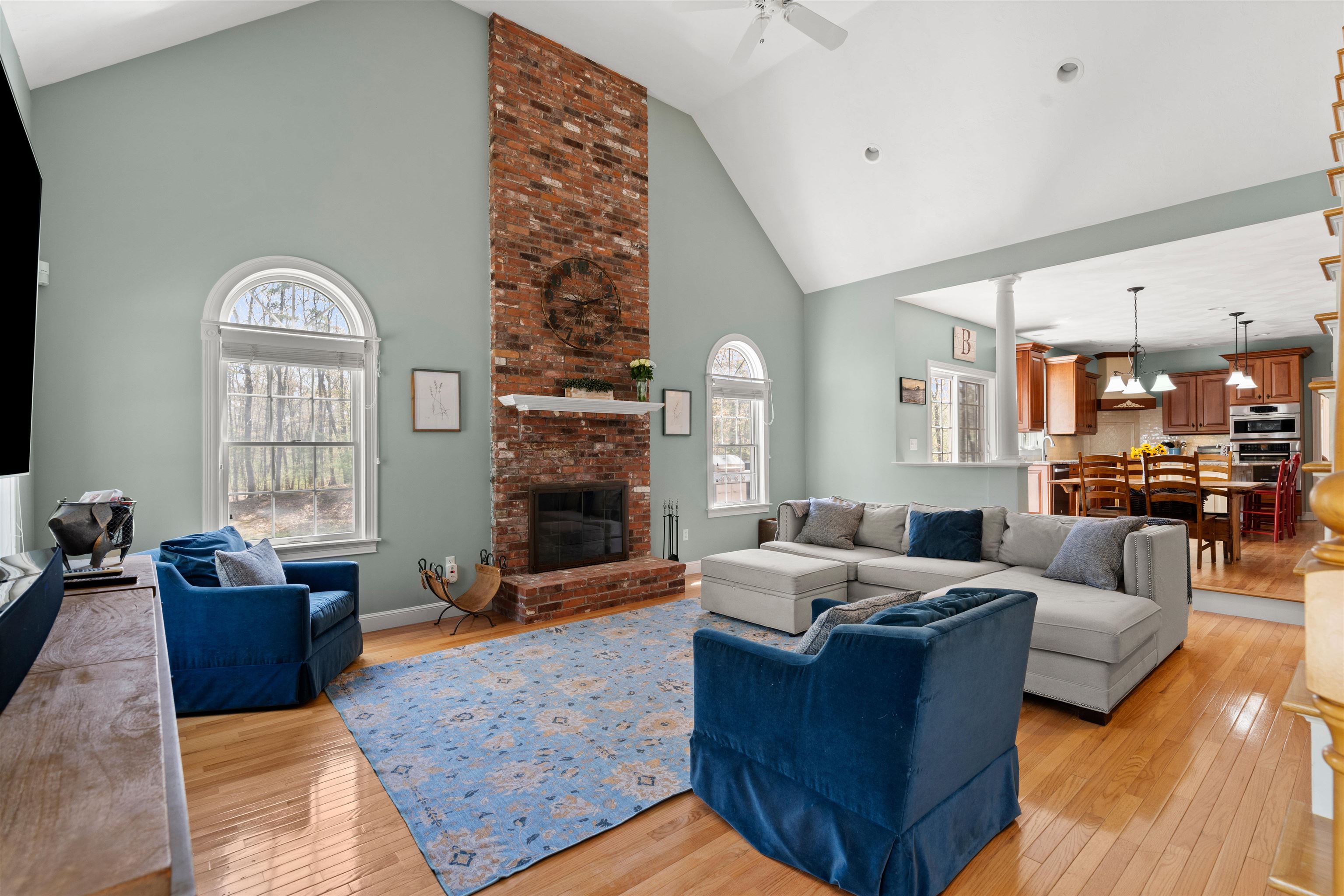 Hollis, New Hampshire, 03049, United States, 4 Bedrooms Bedrooms, ,3 BathroomsBathrooms,Residential,For Sale,1883296