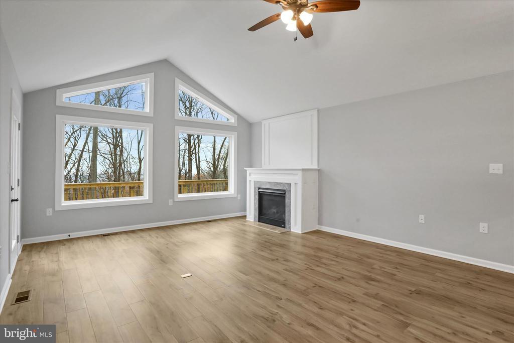 Front Royal, Virginia, 22630, United States, 3 Bedrooms Bedrooms, ,3 BathroomsBathrooms,Residential,For Sale,1996809