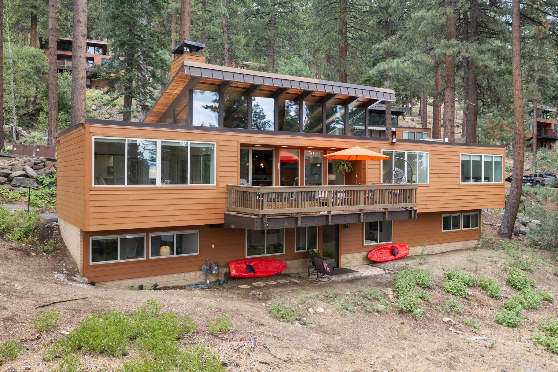  Sun-Filled Home in Incline Pines - 物件實景