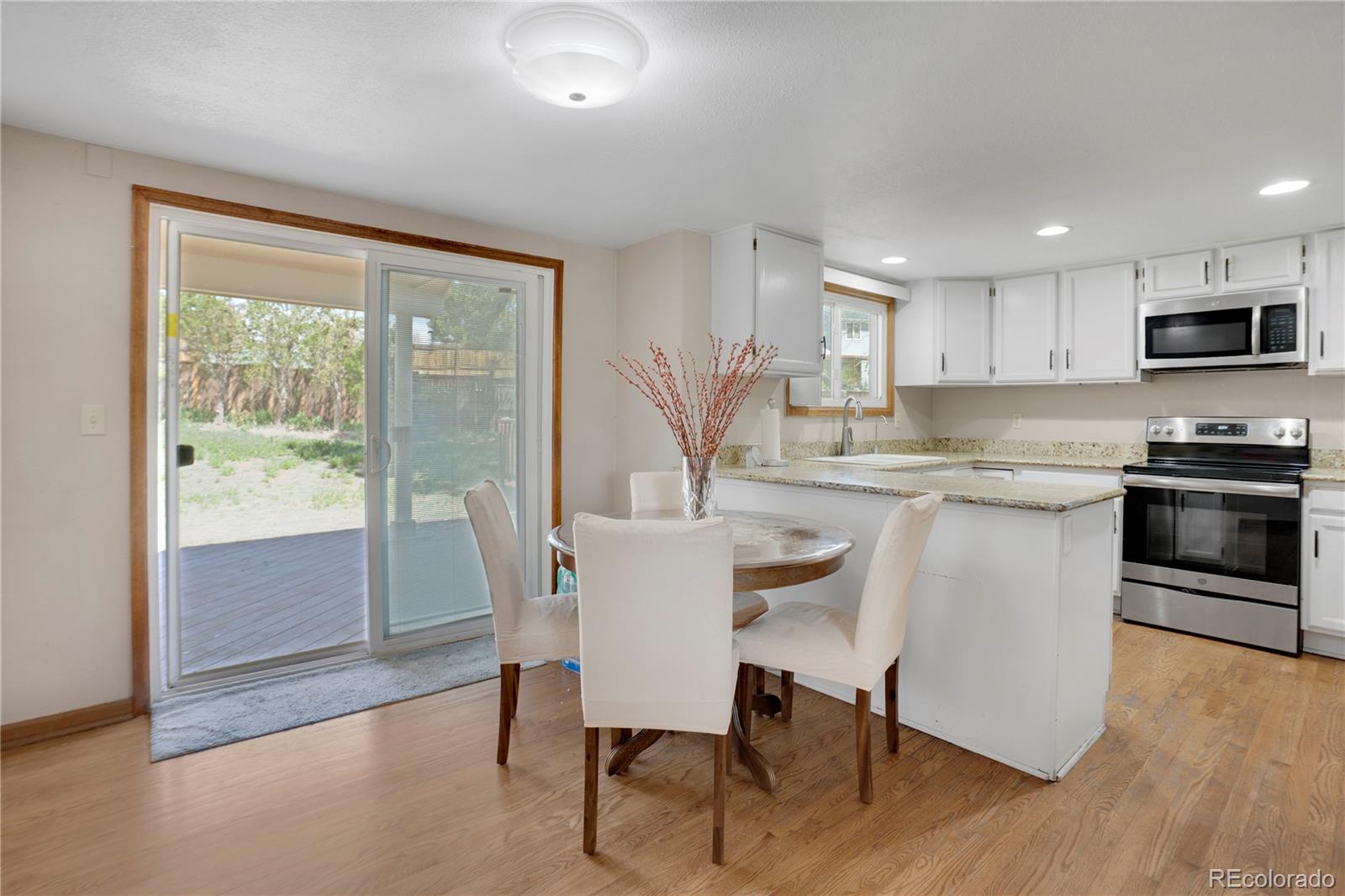 Centennial, Colorado, 80015, United States, 4 Bedrooms Bedrooms, ,3 BathroomsBathrooms,Residential,For Sale,1793969