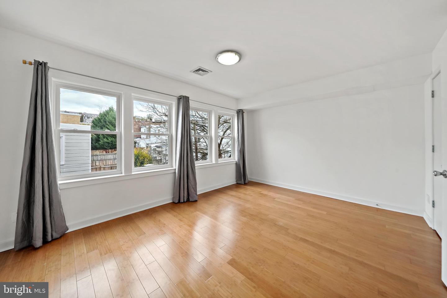 Philadelphia, Pennsylvania, 19127, United States, 3 Bedrooms Bedrooms, ,3 BathroomsBathrooms,Residential,For Sale,1997171