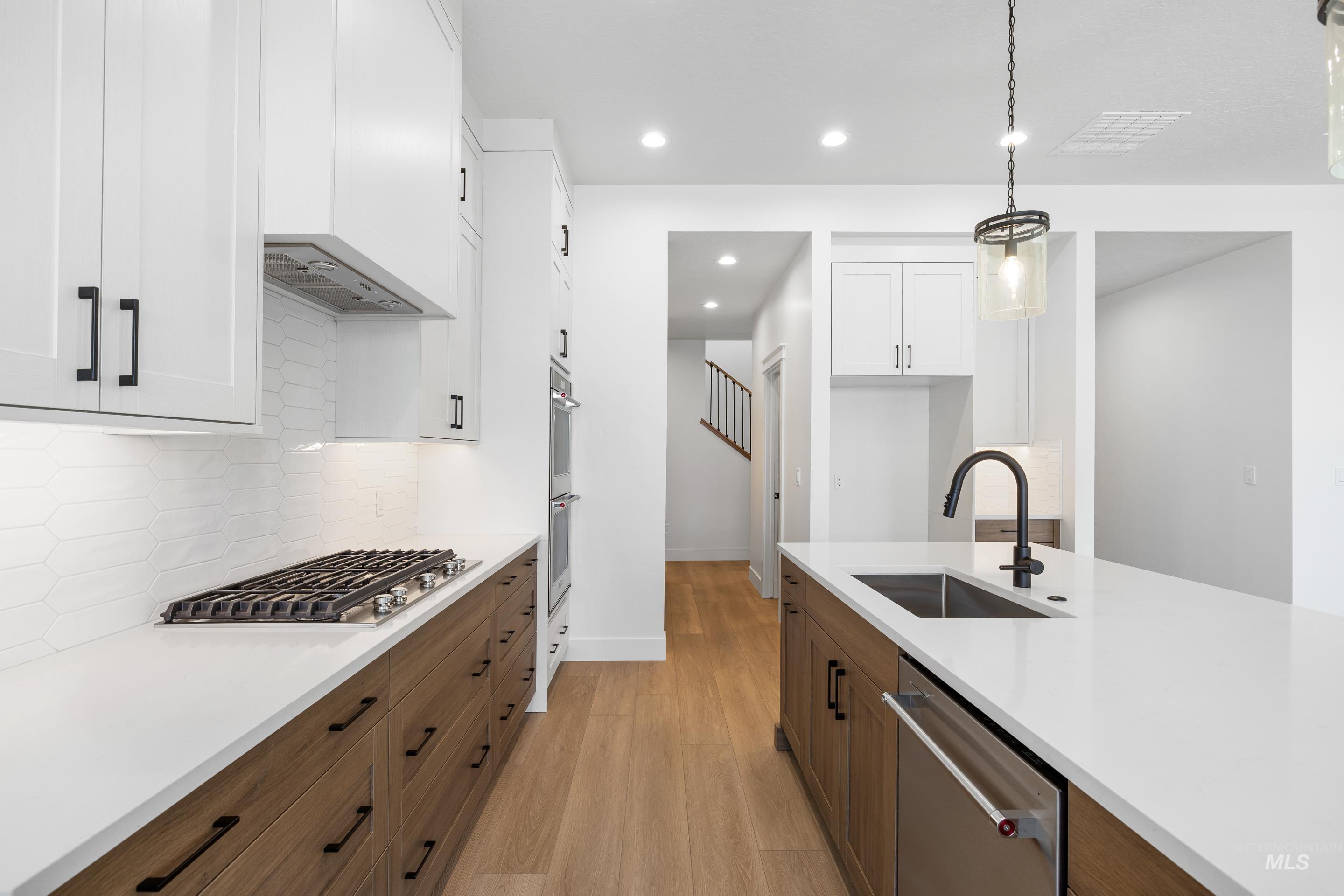 Kuna, Idaho, 83634, United States, 3 Bedrooms Bedrooms, ,Residential,For Sale,1989227