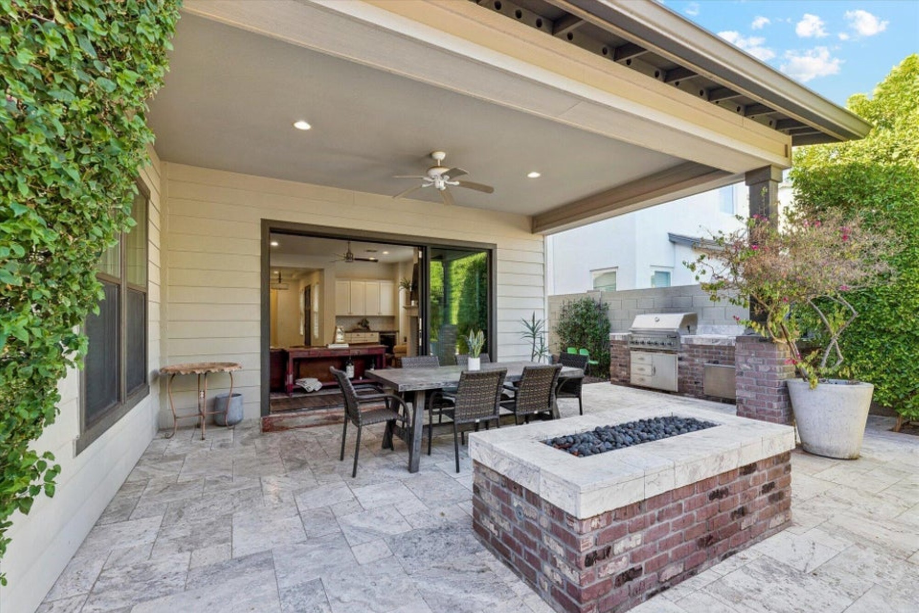  3829 E Crittenden Lane, Phoenix, AZ 85018 - 物件實景