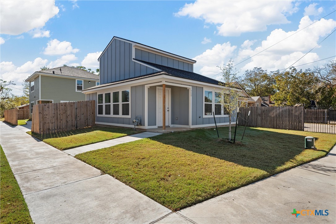 Waco, Texas, 76706, United States, ,Residential,For Sale,1743626