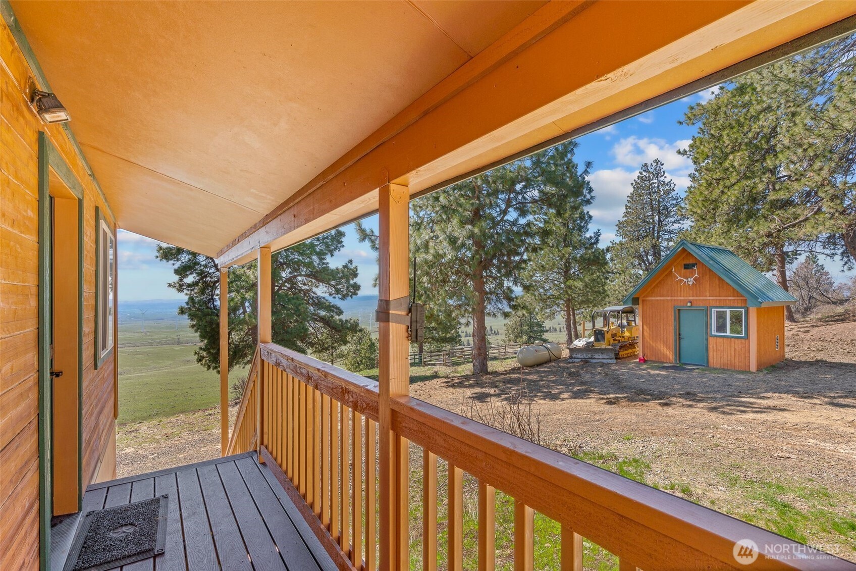 Ellensburg, Washington, 98926, United States, 3 Bedrooms Bedrooms, ,2 BathroomsBathrooms,Residential,For Sale,1881780
