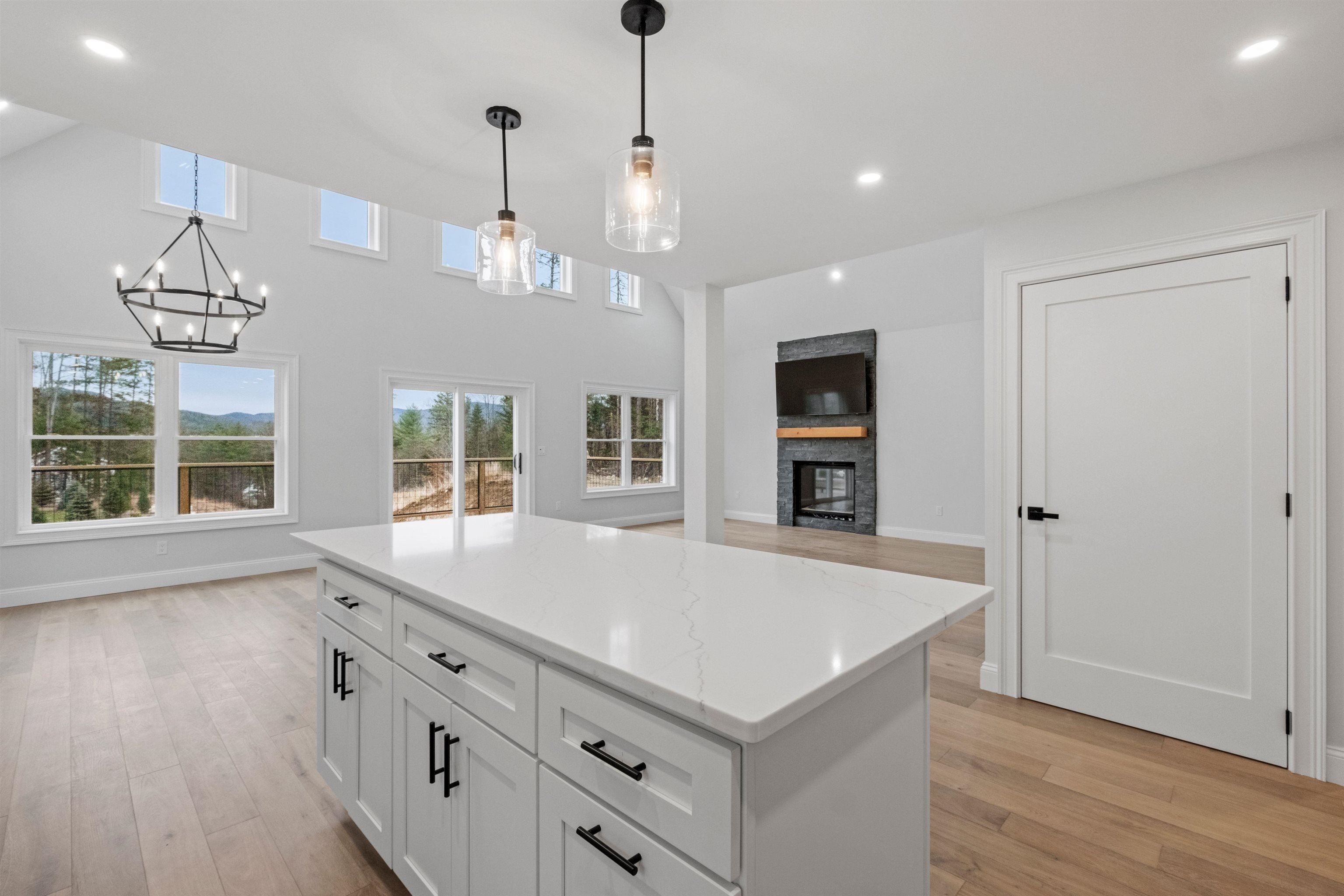 Thornton, New Hampshire, 03285, United States, 3 Bedrooms Bedrooms, ,3 BathroomsBathrooms,Residential,For Sale,1928868