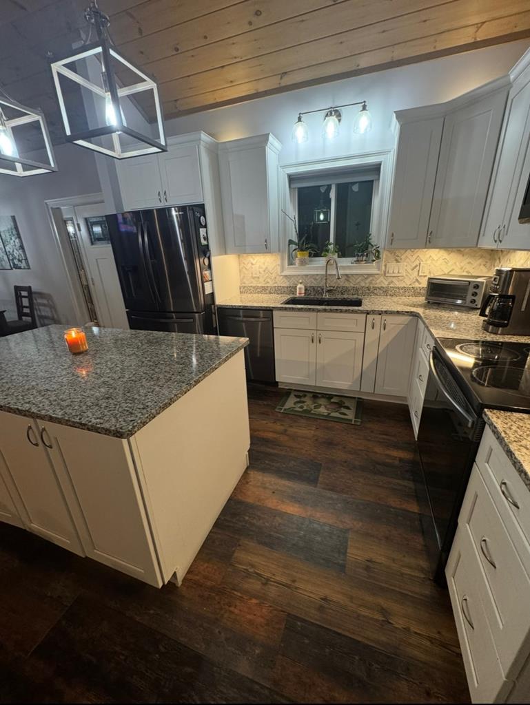 Blue Ridge, Georgia, 30513, United States, 4 Bedrooms Bedrooms, ,3 BathroomsBathrooms,Residential,For Sale,1919081