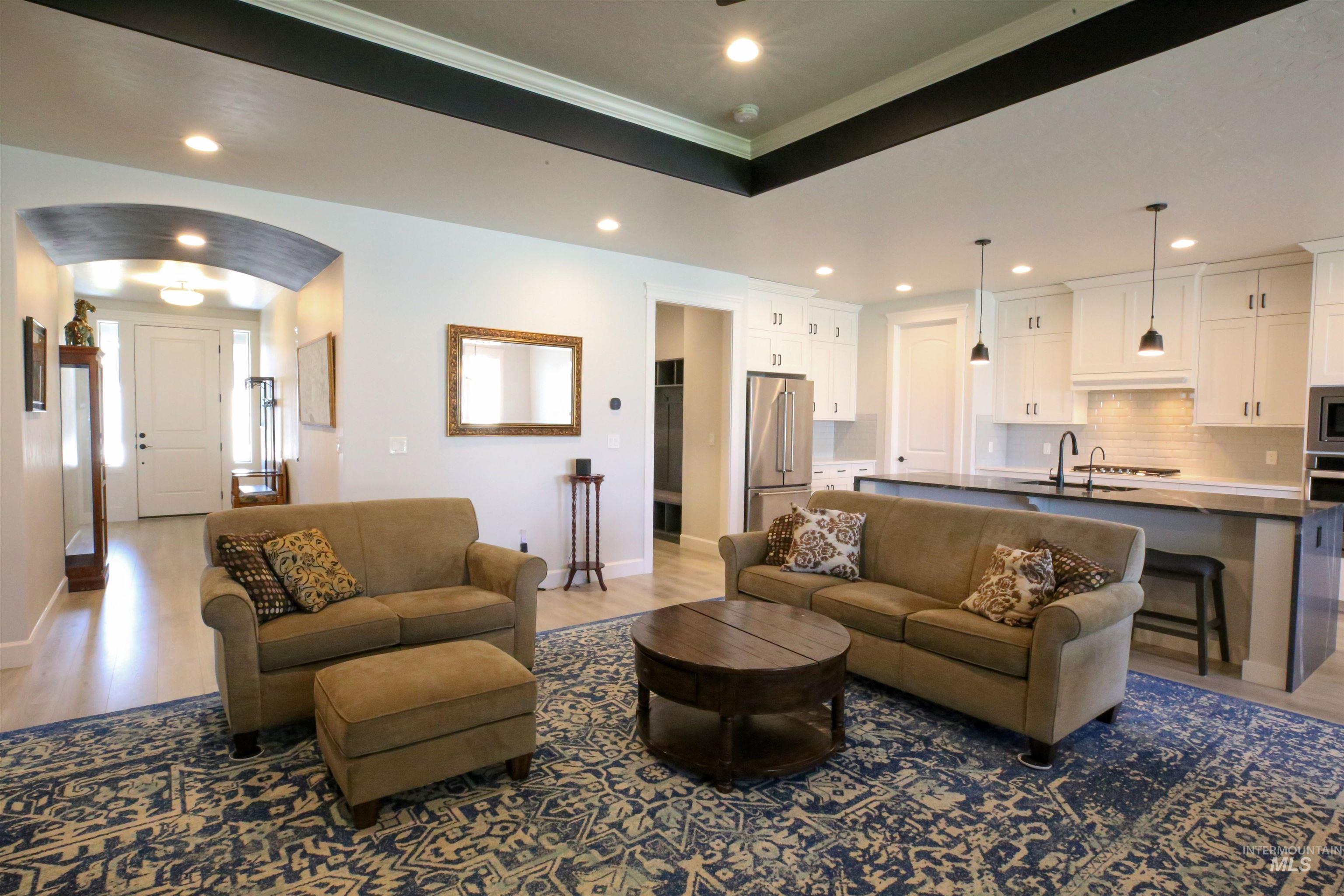 Meridian, Idaho, 83646, United States, 3 Bedrooms Bedrooms, ,2 BathroomsBathrooms,Residential,For Sale,1960582