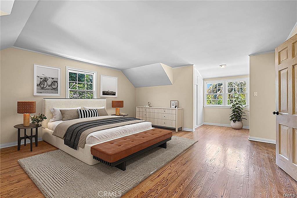 Sherman Oaks, California, 91403, United States, 4 Bedrooms Bedrooms, ,3 BathroomsBathrooms,Residential,For Sale,1848816