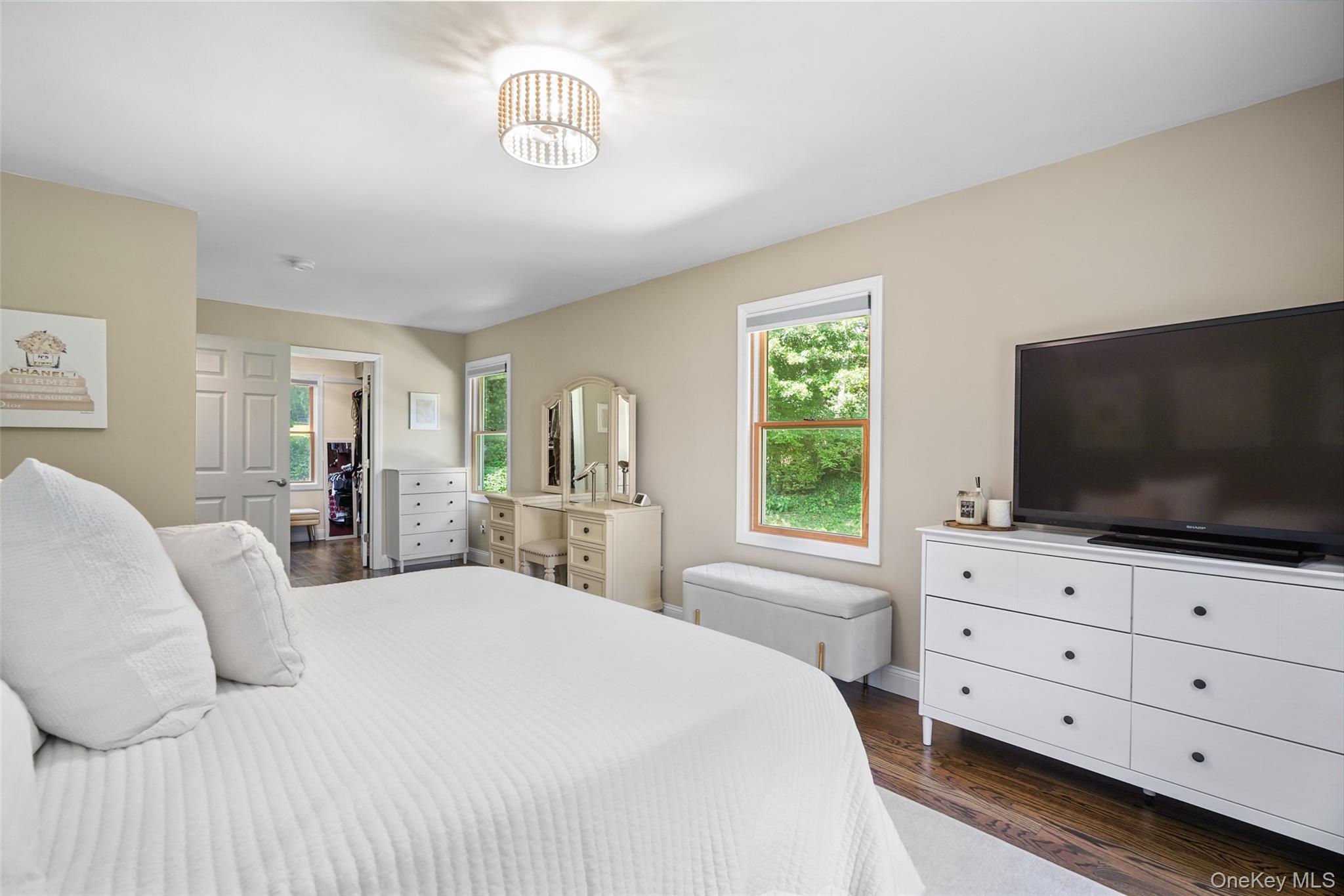 White Plains, New York, 10603, United States, 3 Bedrooms Bedrooms, ,3 BathroomsBathrooms,Residential,For Sale,1933056