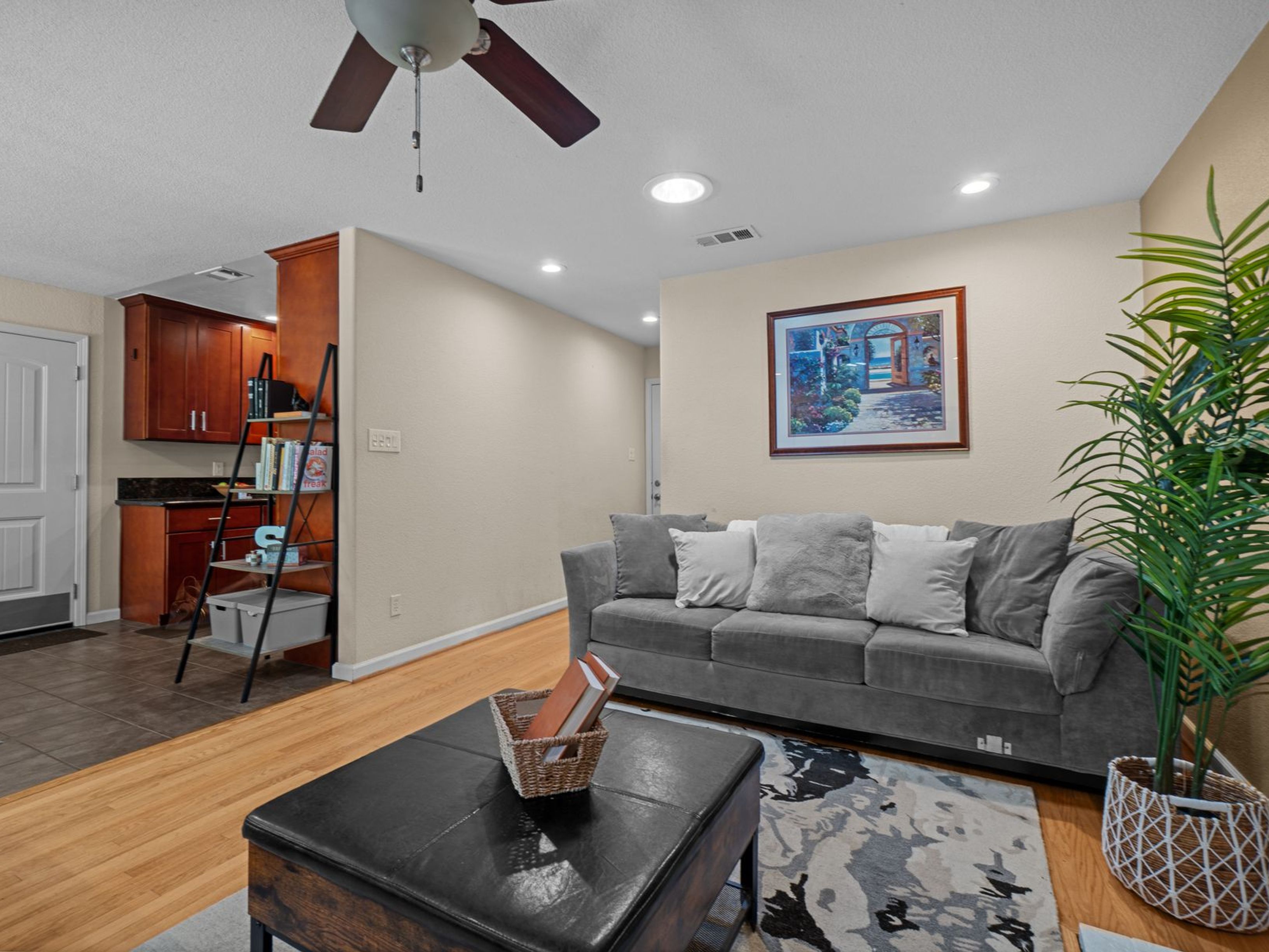  105 Coralie Way, Folsom, CA 95630 - 物件實景