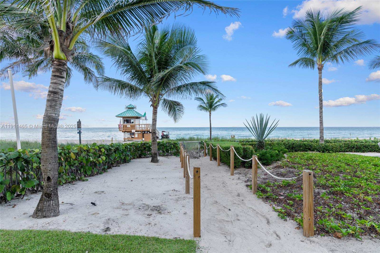 Sunny Isles Beach, Florida, 33160, United States, 3 Bedrooms Bedrooms, ,4 BathroomsBathrooms,Residential,For Sale,1991533