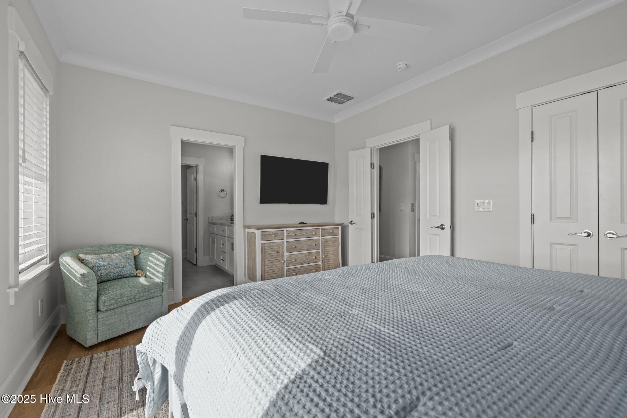 Emerald Isle, North Carolina, 28594, United States, 5 Bedrooms Bedrooms, ,4 BathroomsBathrooms,Residential,For Sale,2003028