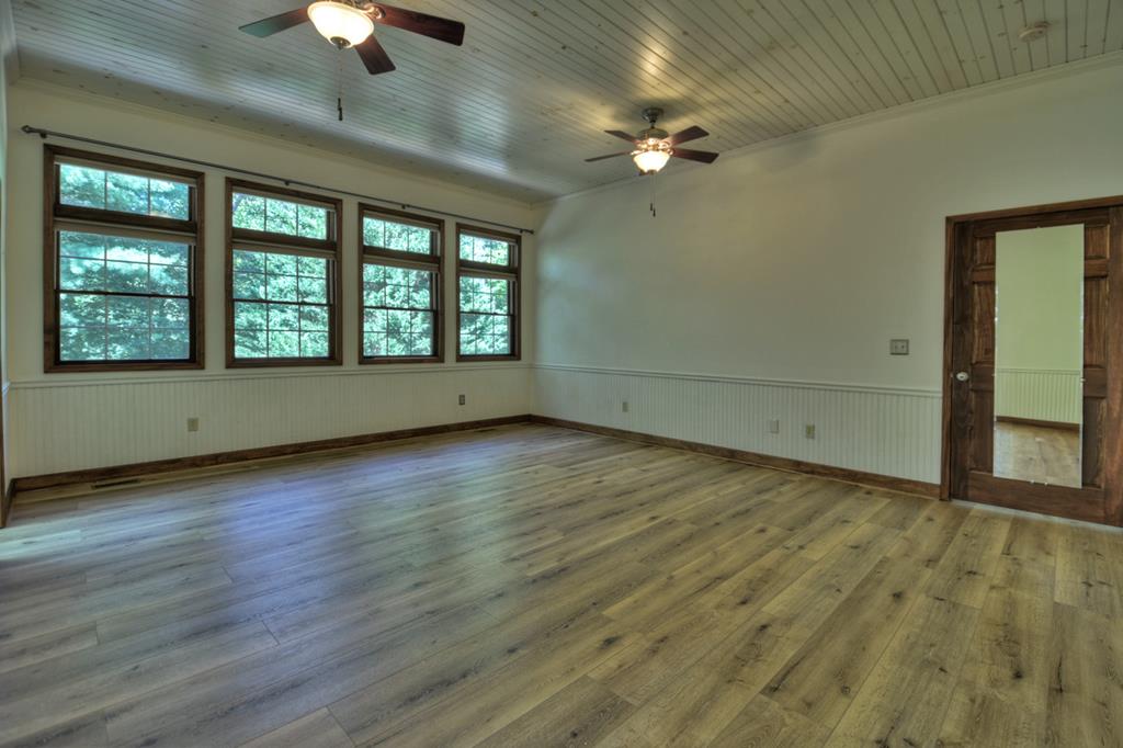 Blue Ridge, Georgia, 30513, United States, 3 Bedrooms Bedrooms, ,4 BathroomsBathrooms,Residential,For Sale,1858948