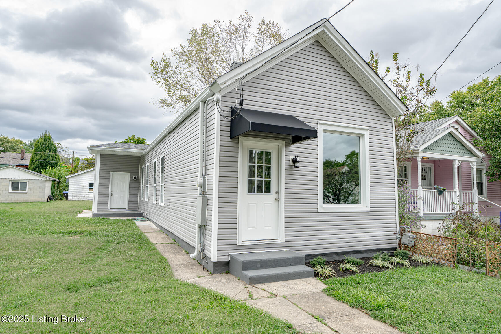 Schiller Ave, Louisville, KY 40204