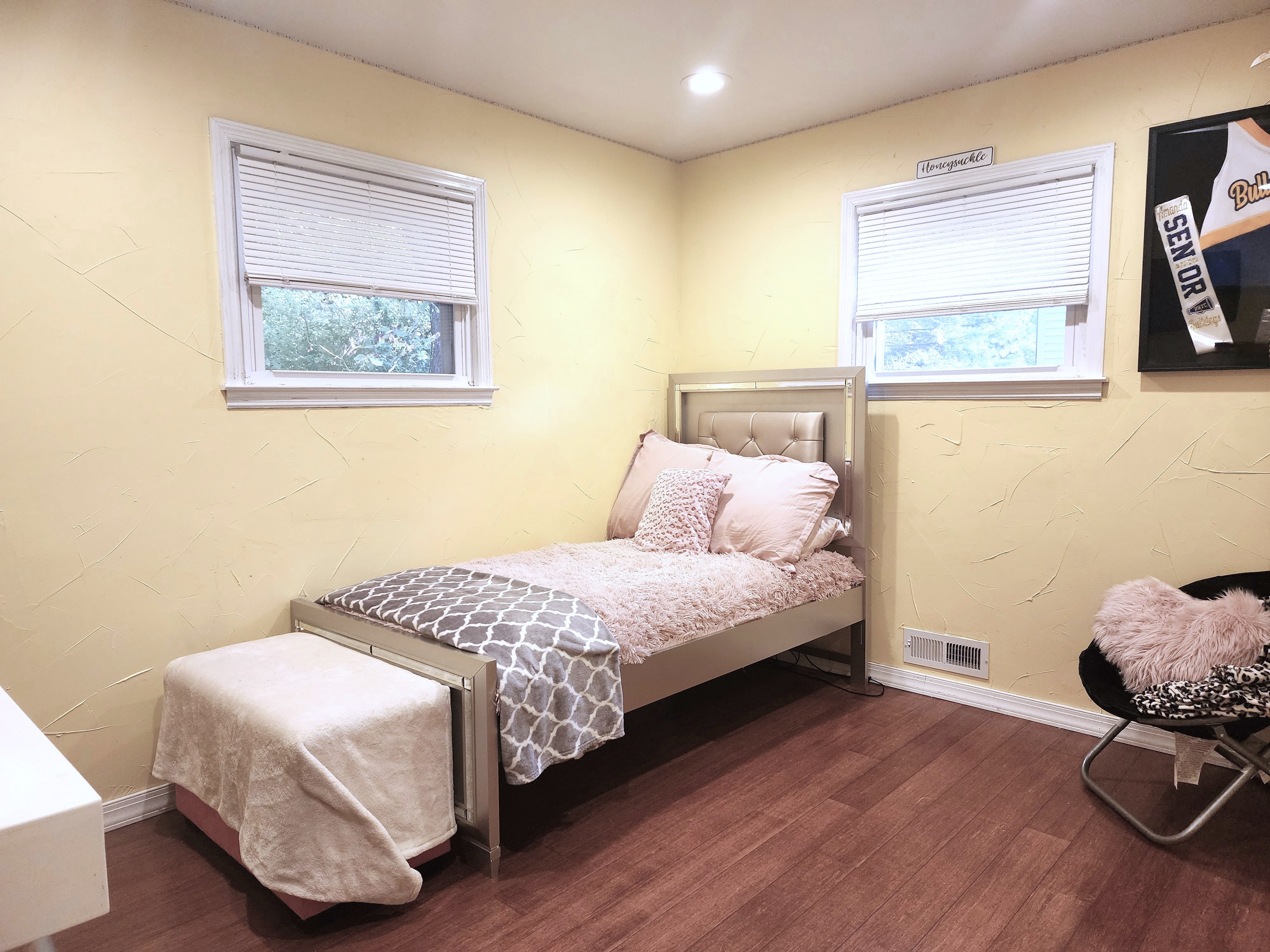 Bloomingdale, New Jersey, 07403, United States, 3 Bedrooms Bedrooms, ,2 BathroomsBathrooms,Residential,For Sale,1982593