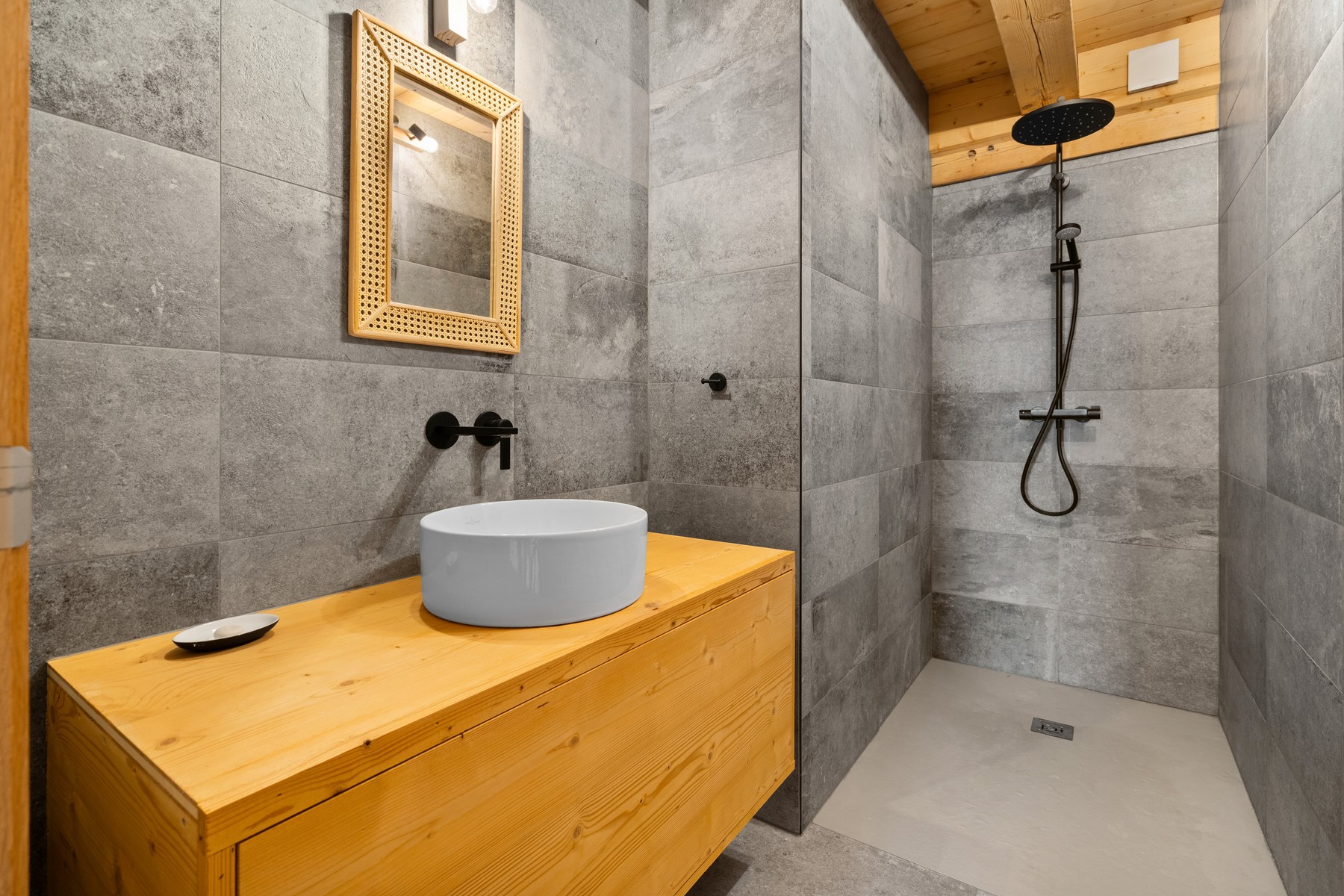  An exceptional chalet nestled between the sky and the mountains - 物件實景