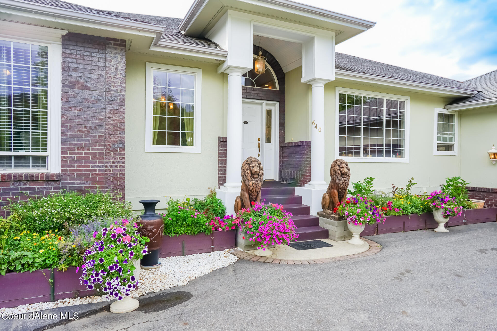 St. Maries, Idaho, 83861, United States, 3 Bedrooms Bedrooms, ,3 BathroomsBathrooms,Residential,For Sale,1923080