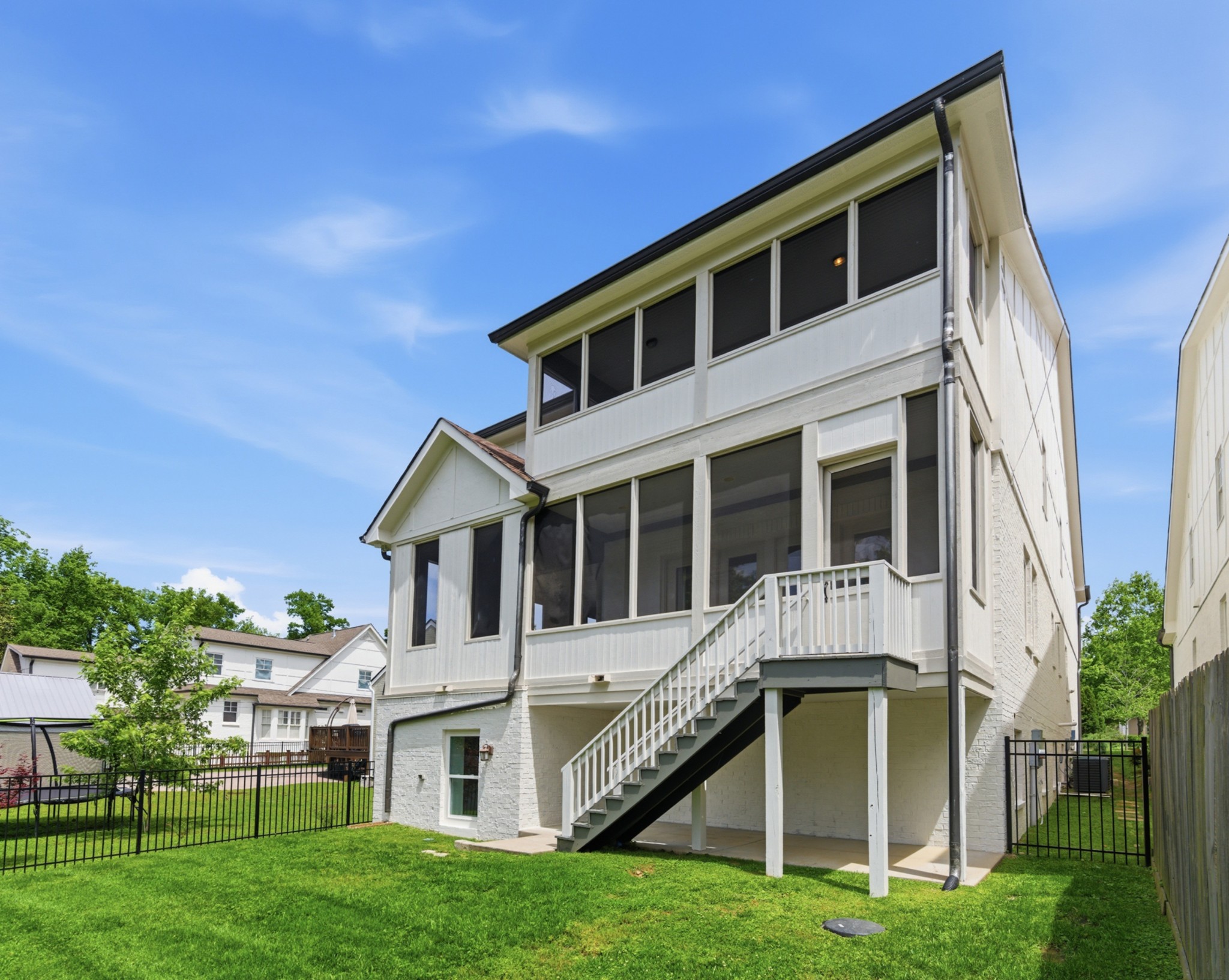  114A Lasalle Ct, Nashville, TN, 37205 - 物件實景